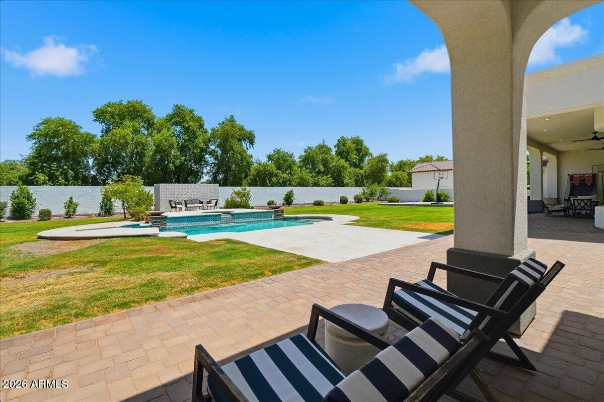 5827 S MARIN Court, Gilbert, AZ 85298 — photo 16 of 103