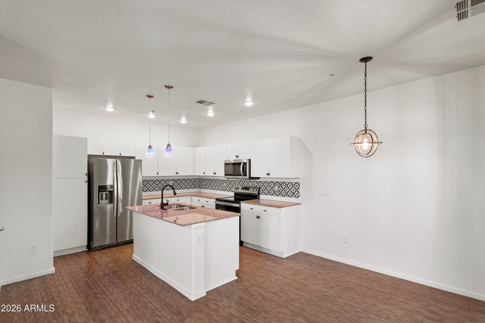2304 E HIDALGO Avenue, Phoenix, AZ 85040 — photo 11 of 35
