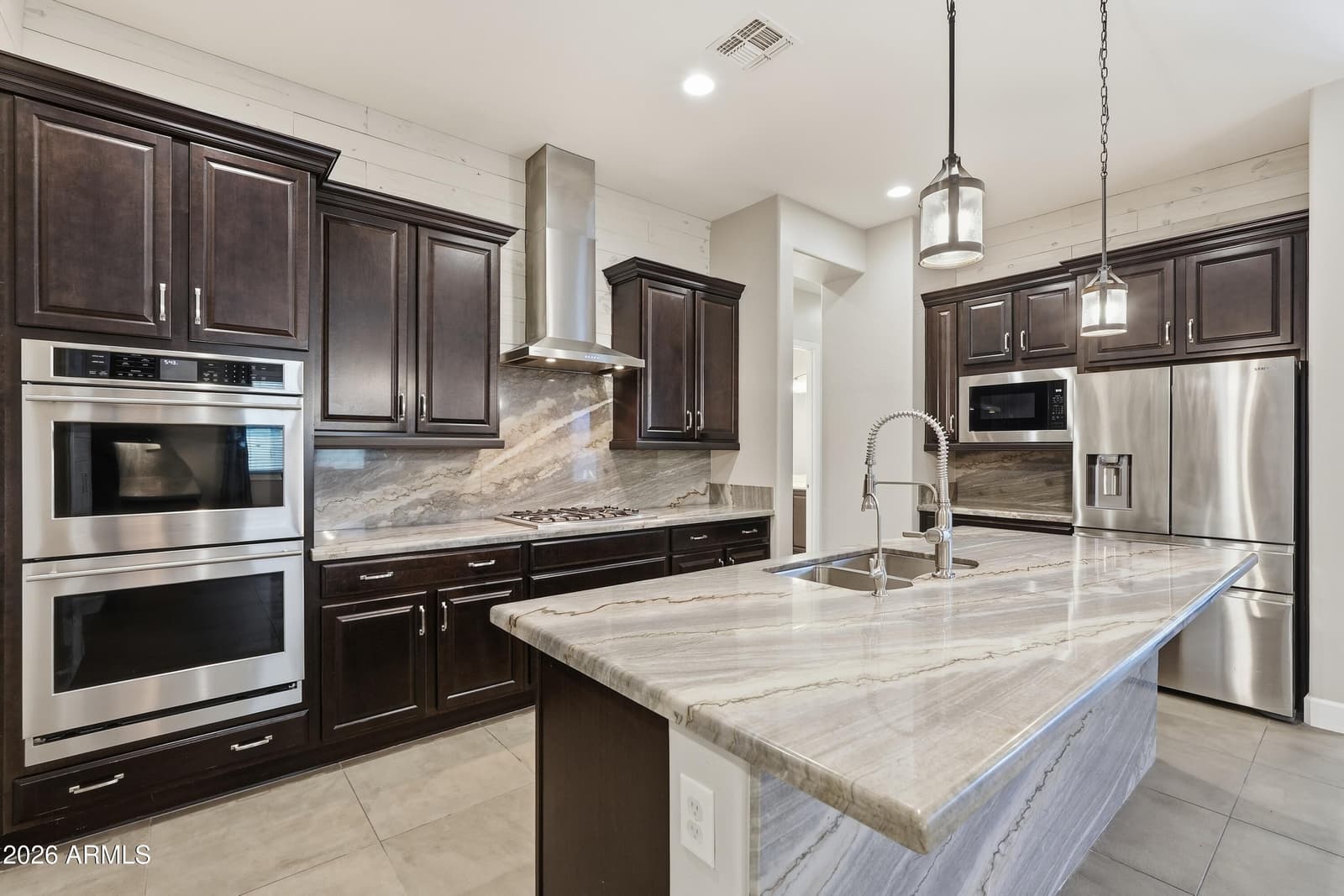 10333 W BUCKHORN Trail, Peoria, AZ 85383 — photo 26 of 114