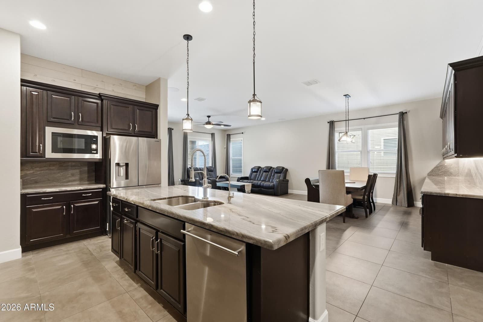 10333 W BUCKHORN Trail, Peoria, AZ 85383 — photo 32 of 114