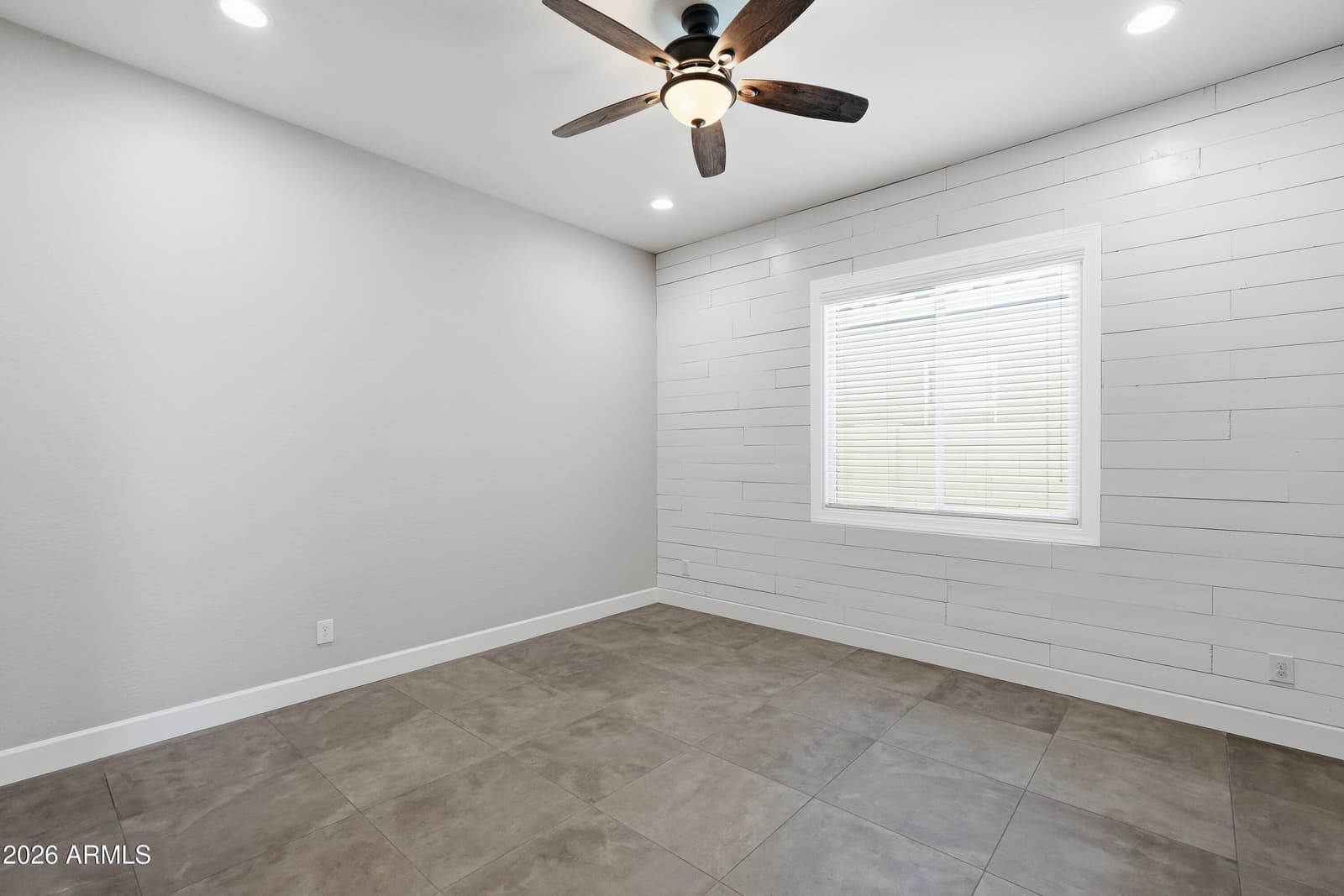 10333 W BUCKHORN Trail, Peoria, AZ 85383 — photo 22 of 114