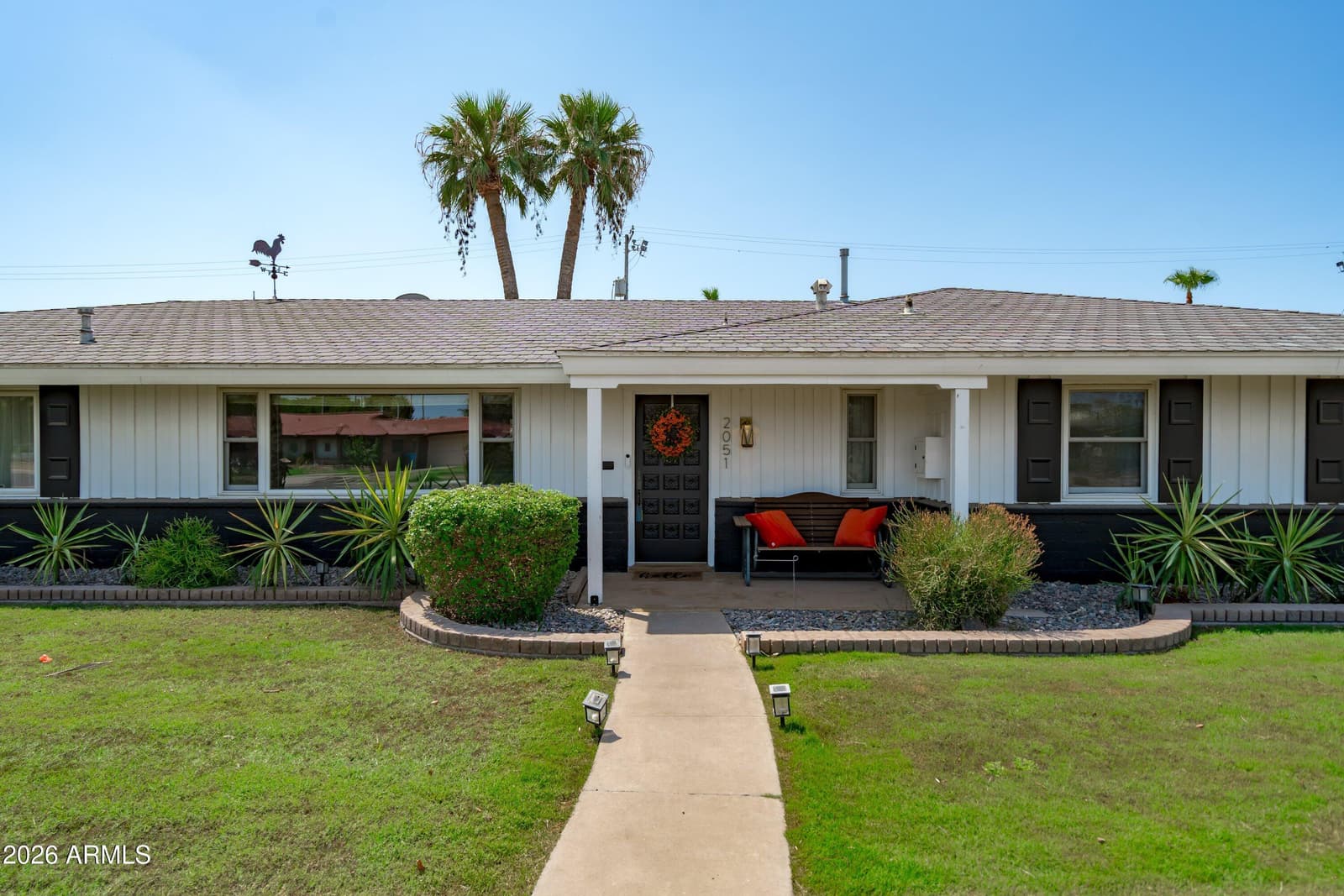 2051 W WINDSOR Avenue, Phoenix, AZ 85009 — photo 6 of 45