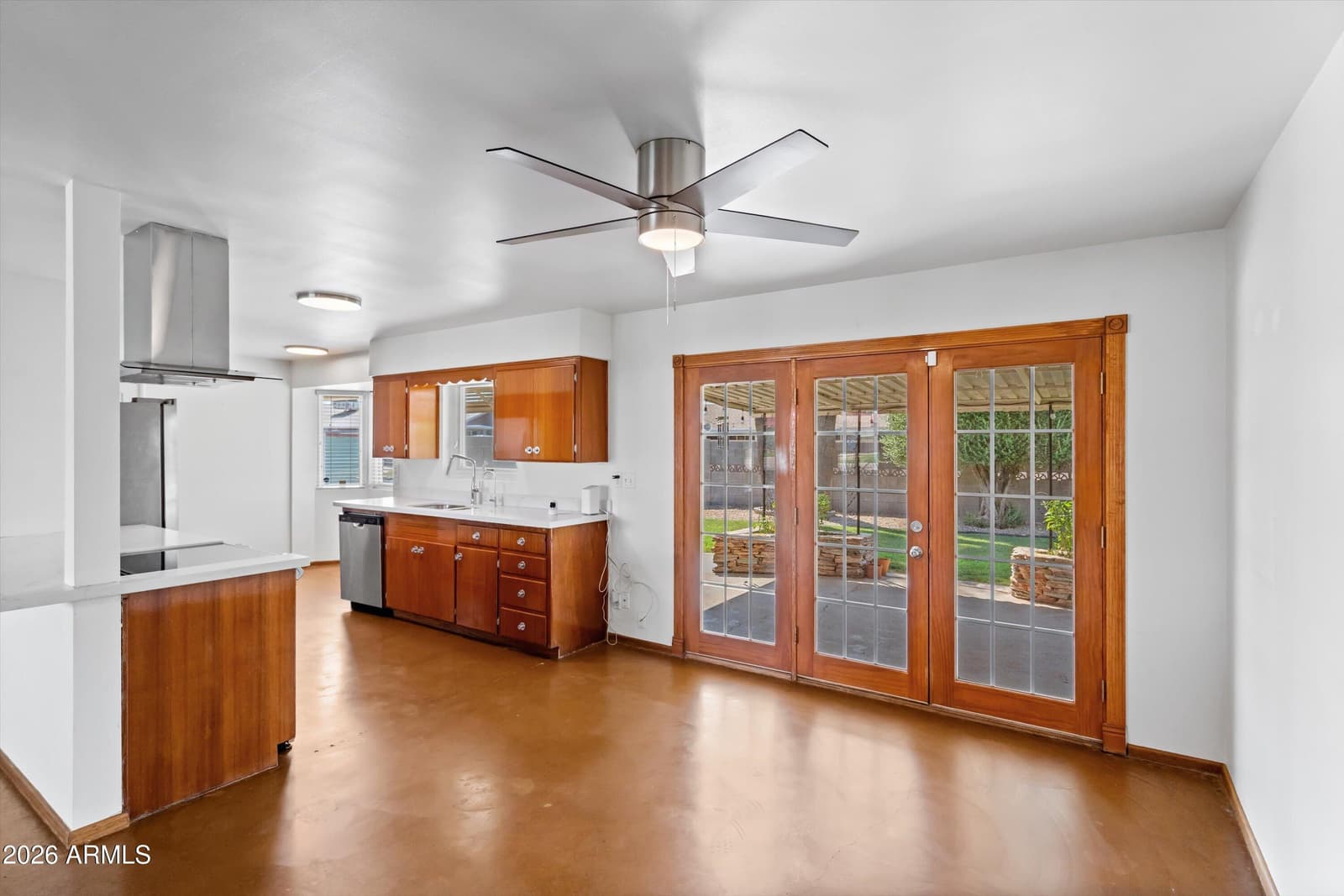 2051 W WINDSOR Avenue, Phoenix, AZ 85009 — photo 16 of 45