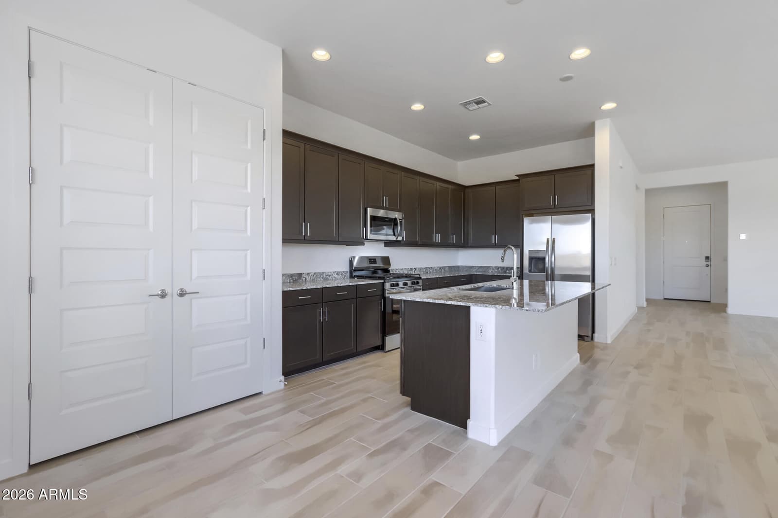 25505 N 167TH Lane, Surprise, AZ 85387 — photo 4 of 12