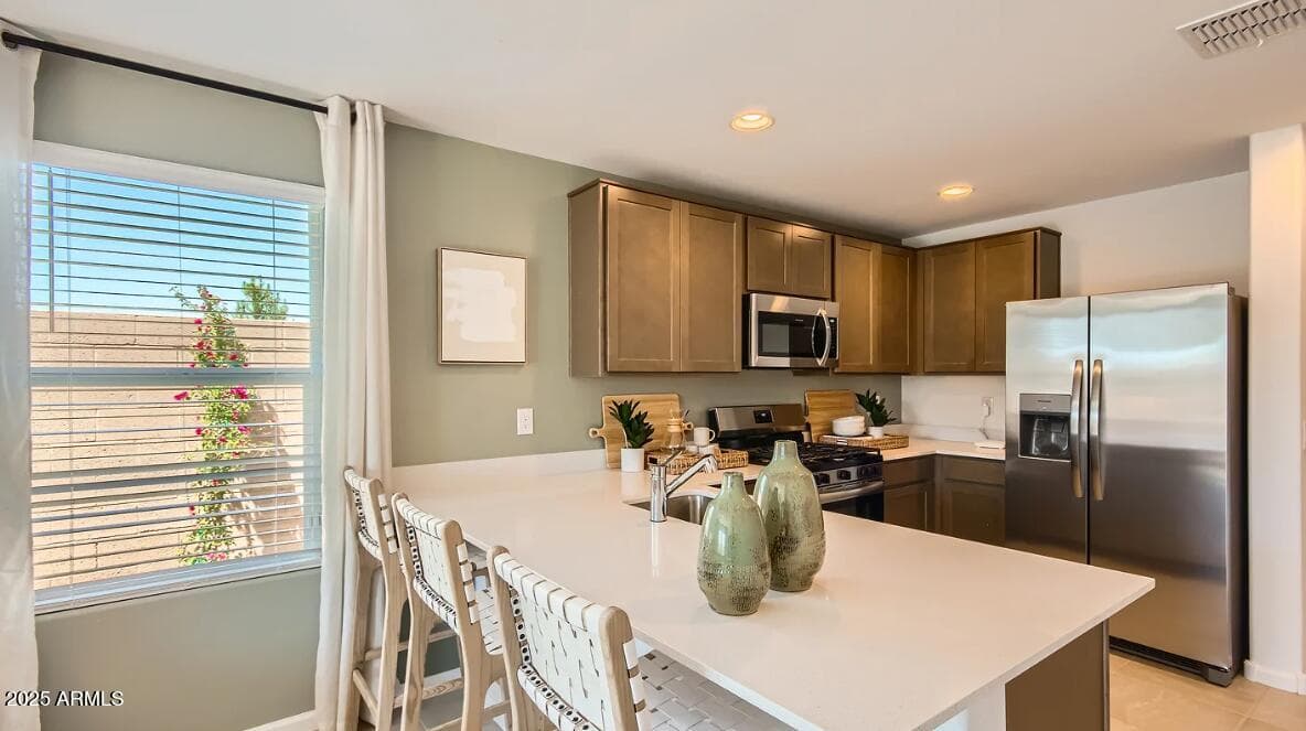 24999 N 174TH Drive, Surprise, AZ 85387 — photo 4 of 22