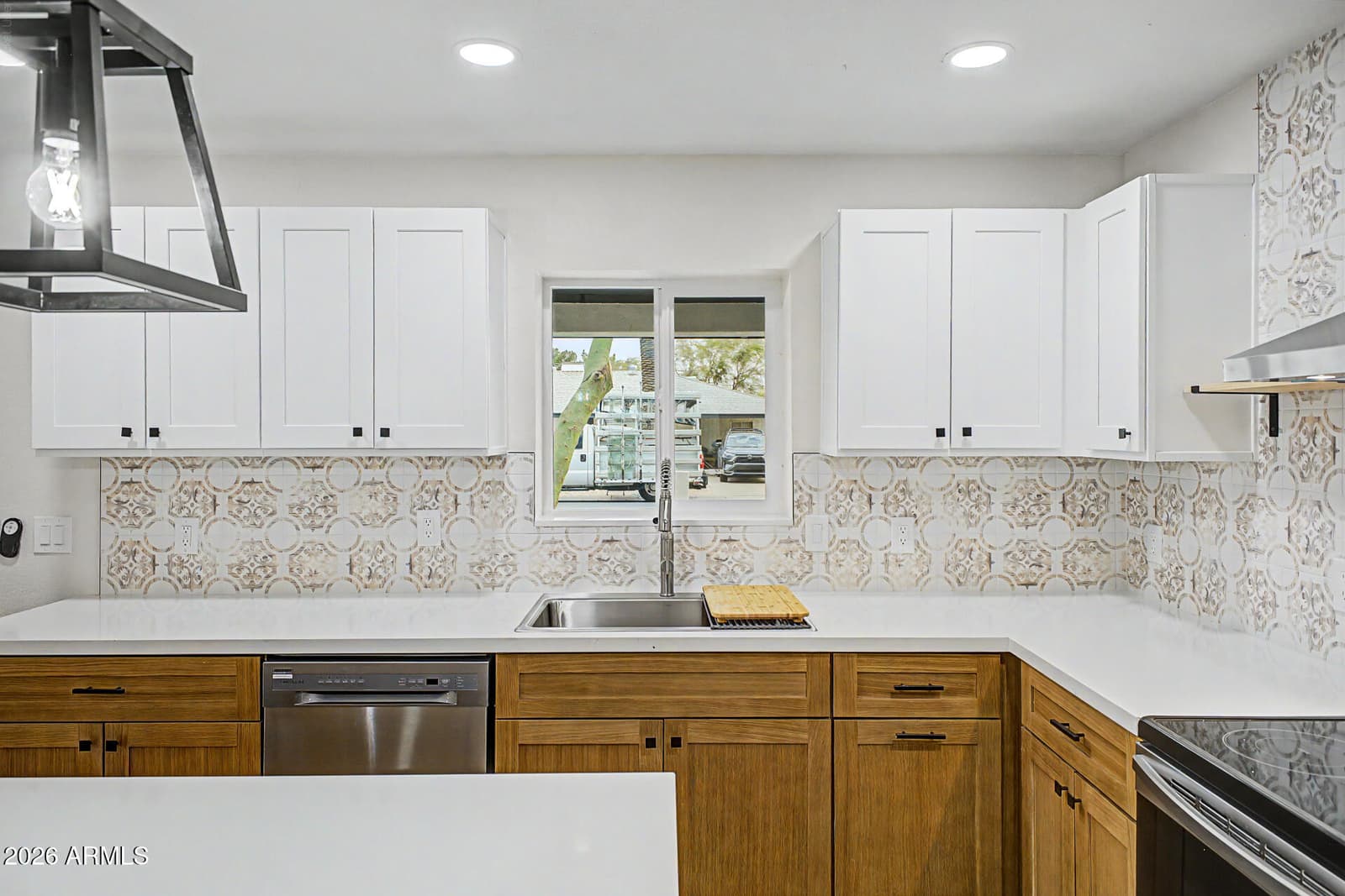 3302 W PIERSON Street, Phoenix, AZ 85017 — photo 10 of 28