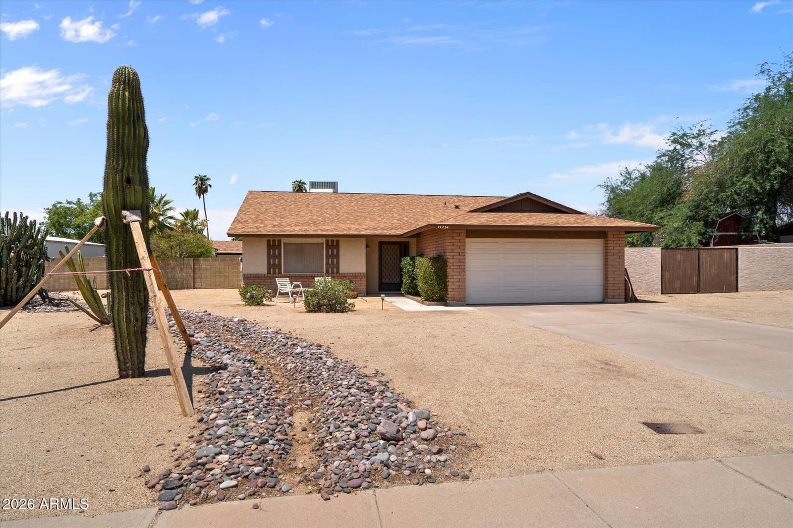15234 N 42ND Street, Phoenix, AZ 85032 — photo 1 of 20