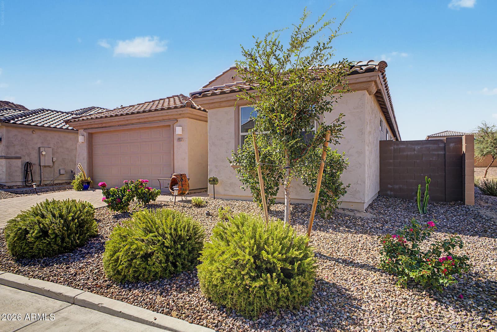 1957 W Fawn Way, San Tan Valley, AZ 85144 — photo 3 of 38