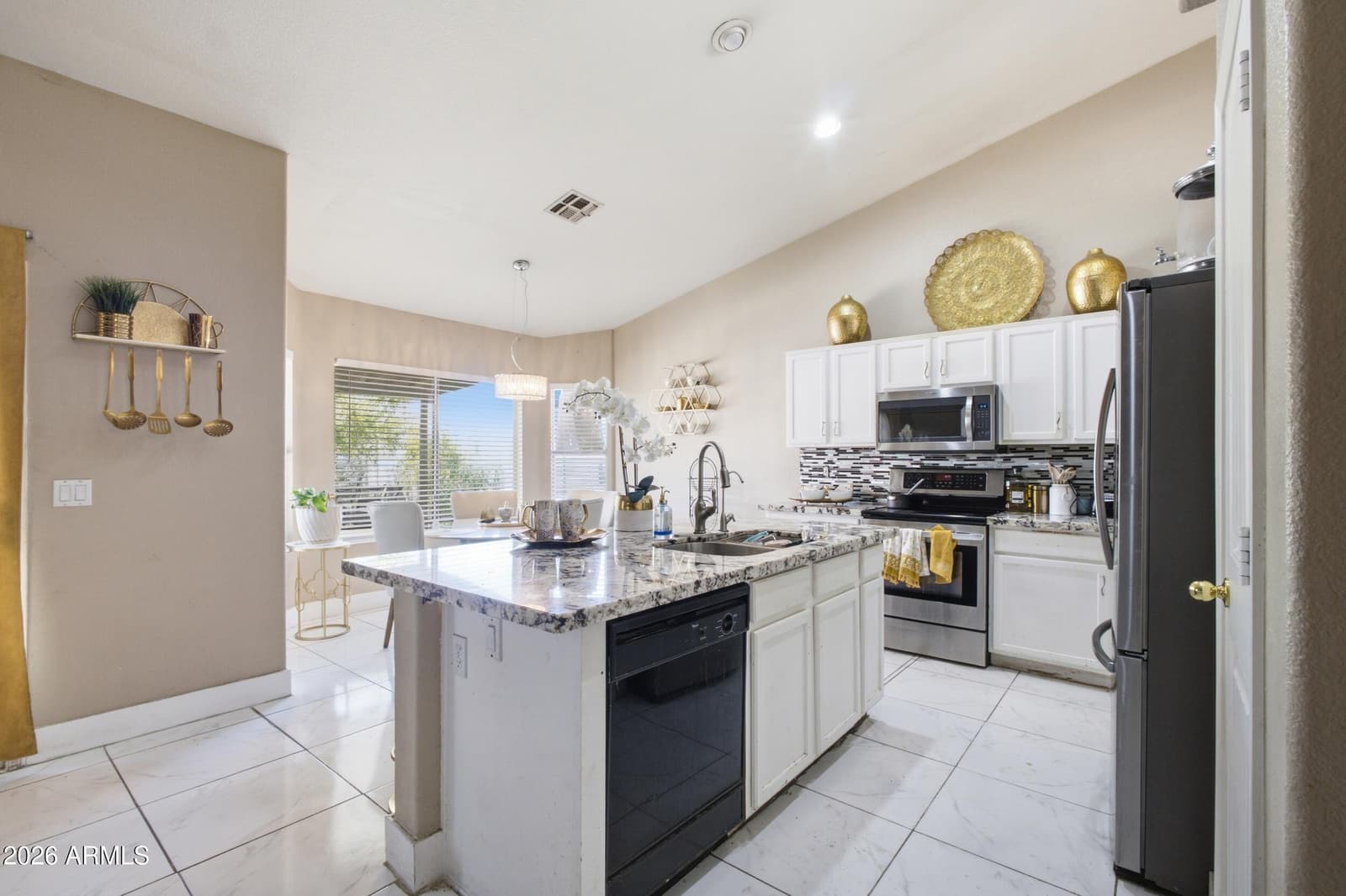 8523 W PALM Lane, Phoenix, AZ 85037 — photo 8 of 30