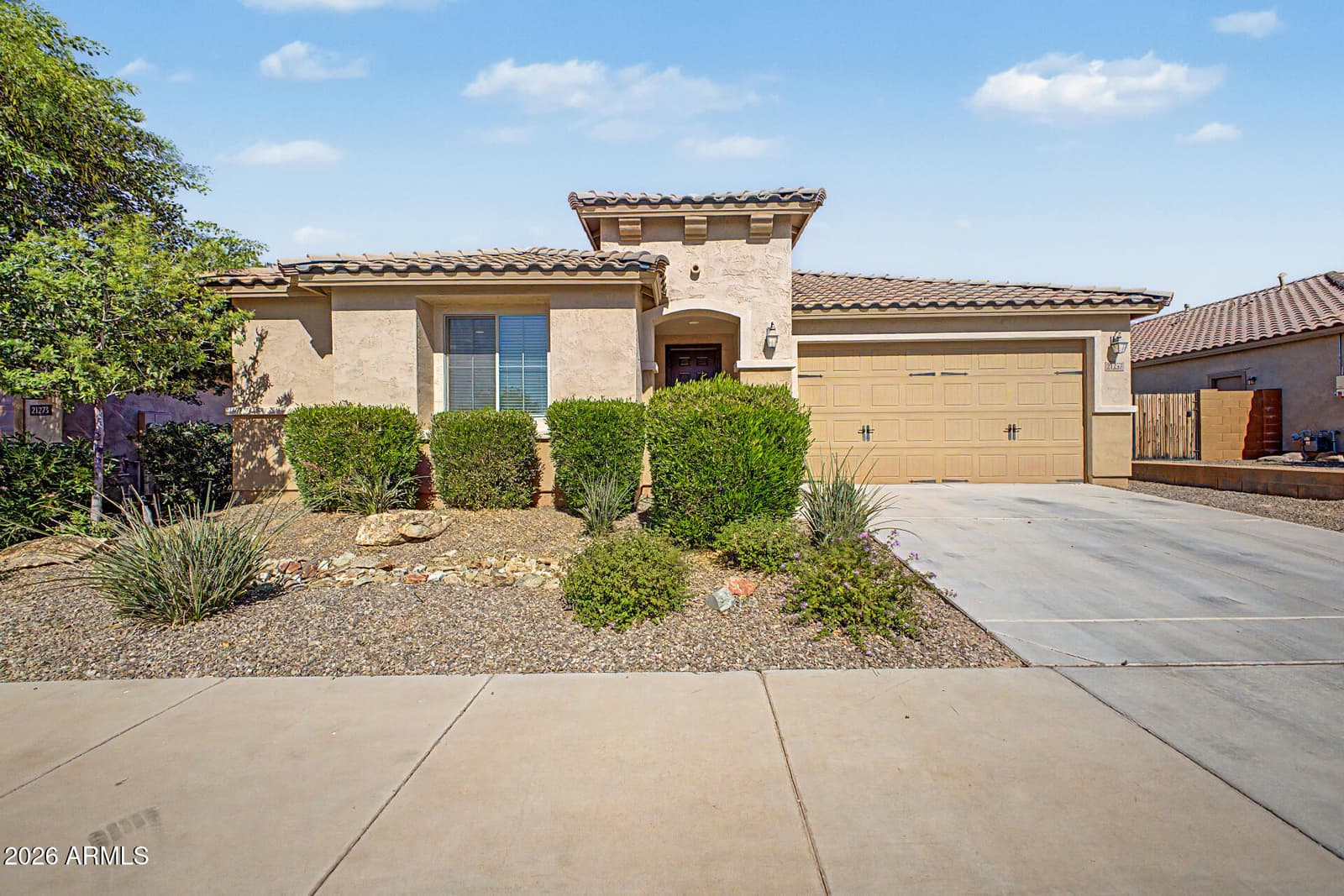 21257 N 260TH Drive, Buckeye, AZ 85396 — photo 2 of 30