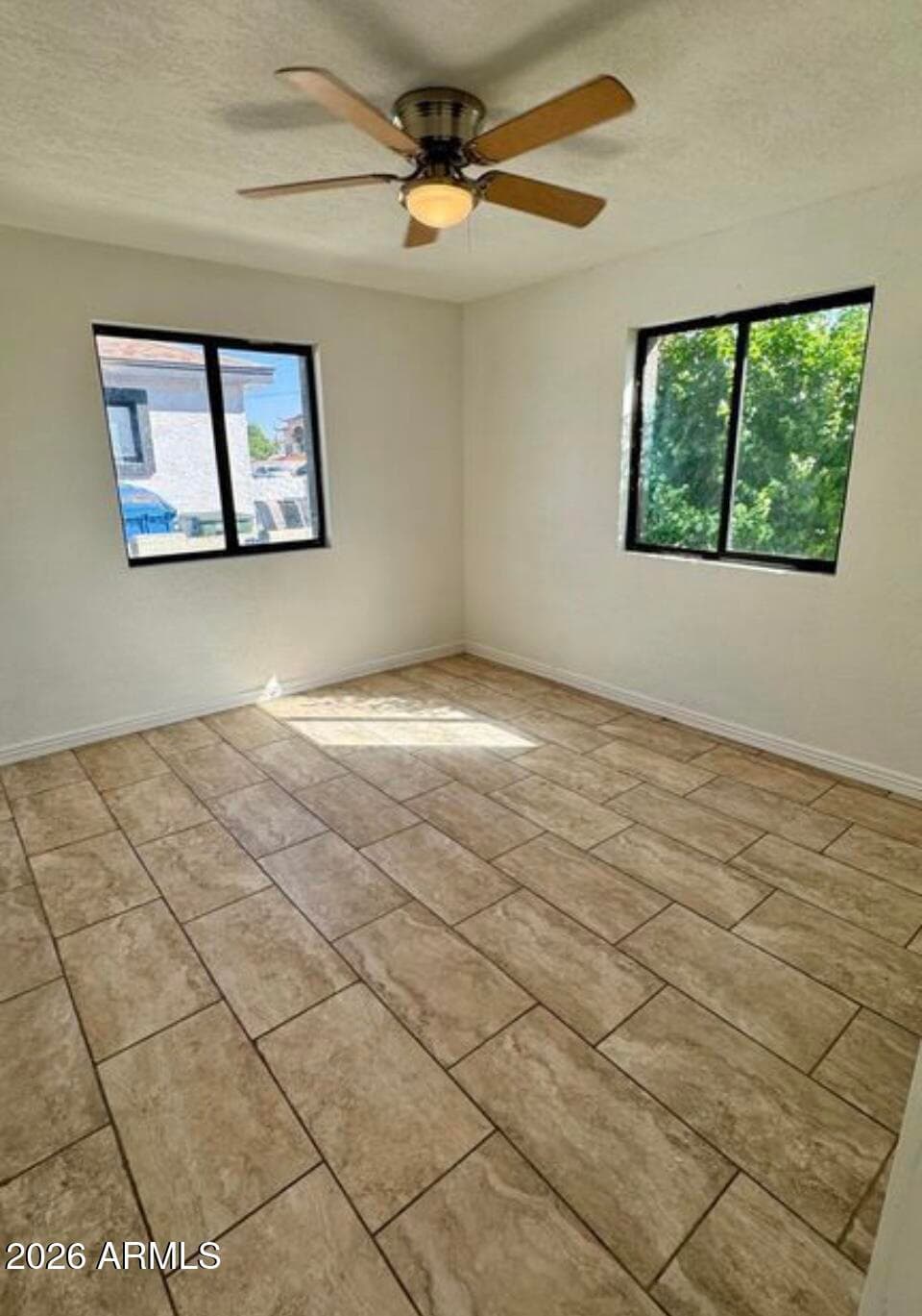 3010 W NORTHERN Avenue, Phoenix, AZ 85051 — photo 4 of 10