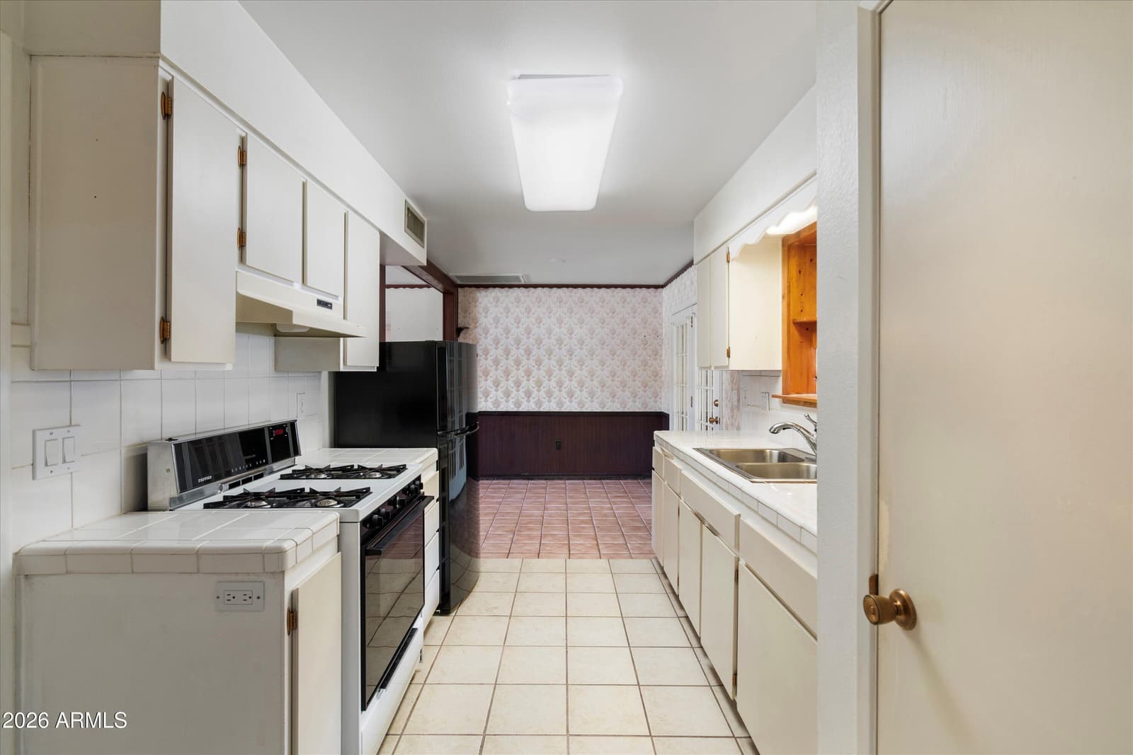 10027 W AUDREY Drive, Sun City, AZ 85351 — photo 12 of 24