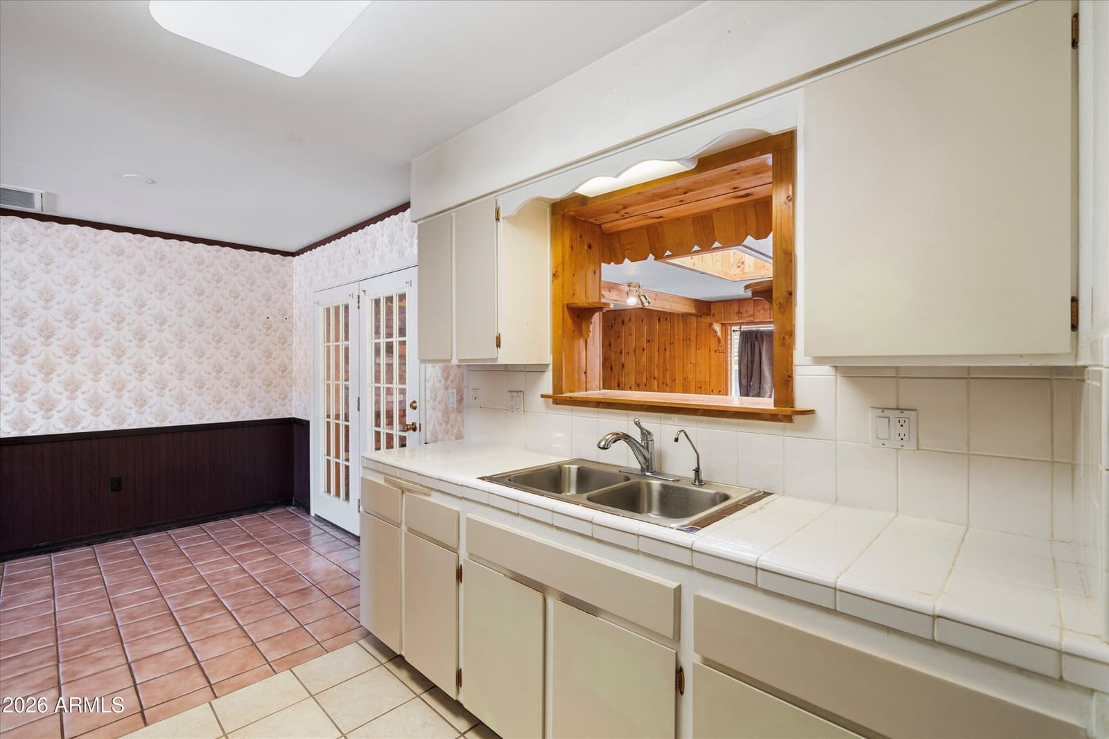 10027 W AUDREY Drive, Sun City, AZ 85351 — photo 11 of 24
