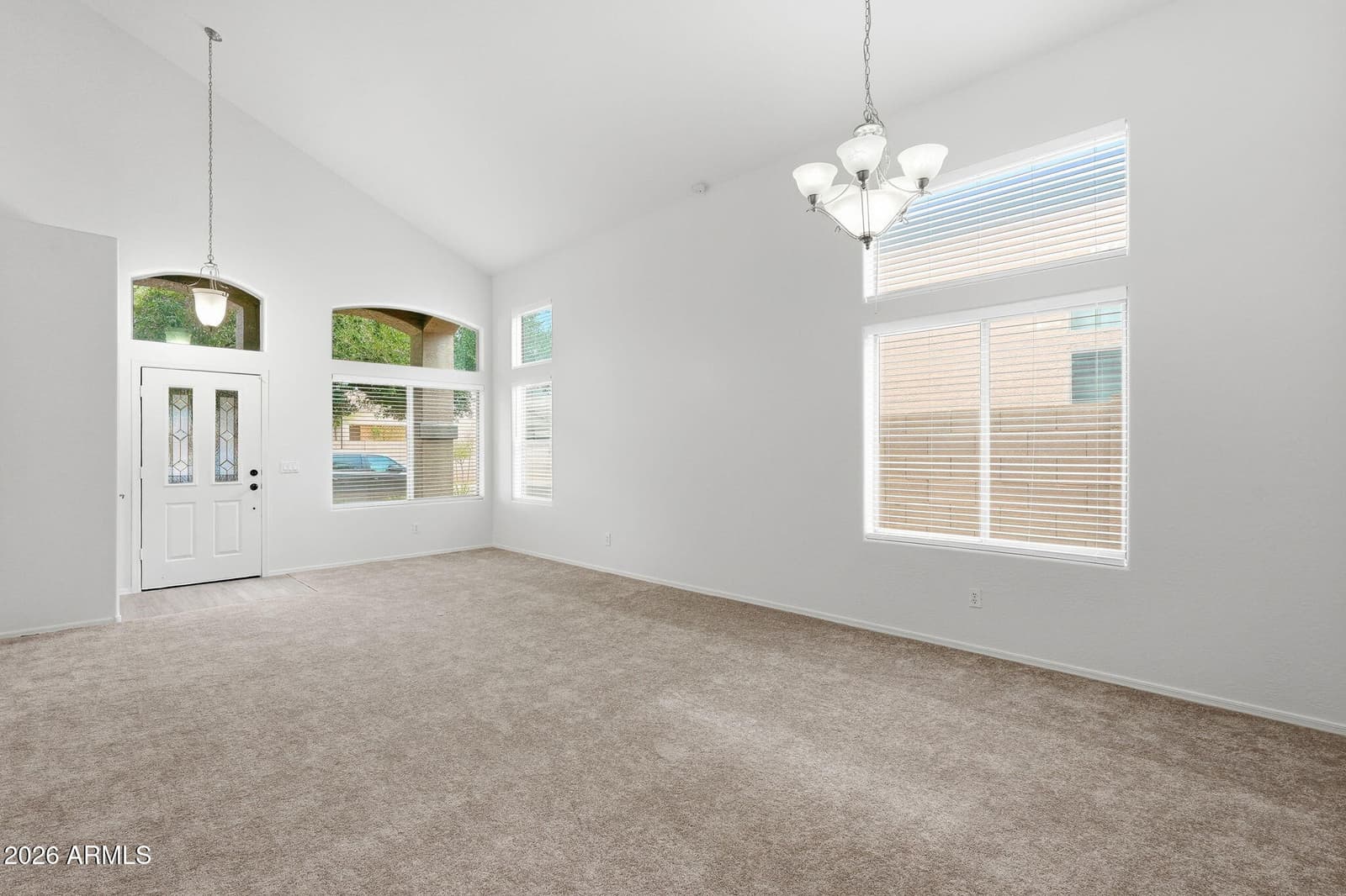 3725 W SAINT ANNE Avenue, Phoenix, AZ 85041 — photo 4 of 48