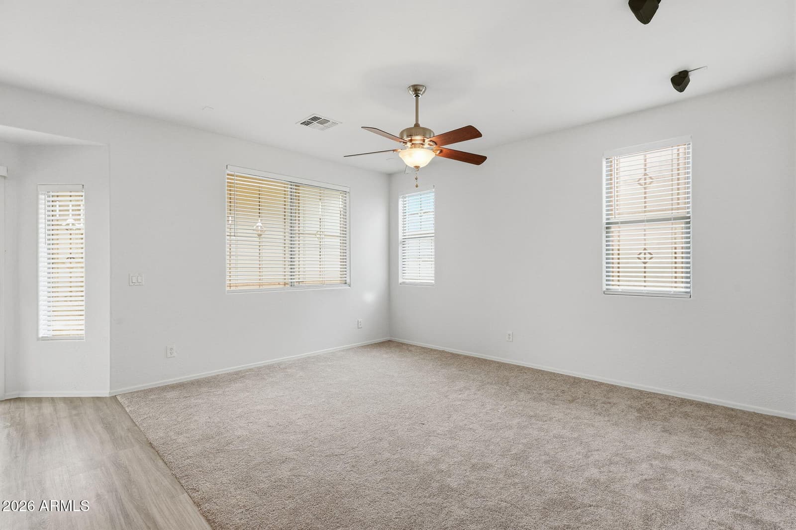 3725 W SAINT ANNE Avenue, Phoenix, AZ 85041 — photo 12 of 48