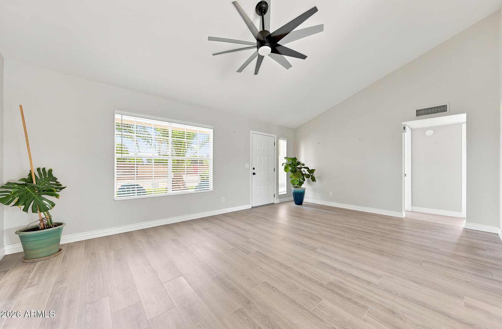 7144 S JUNIPER Street, Tempe, AZ 85283 — photo 8 of 36