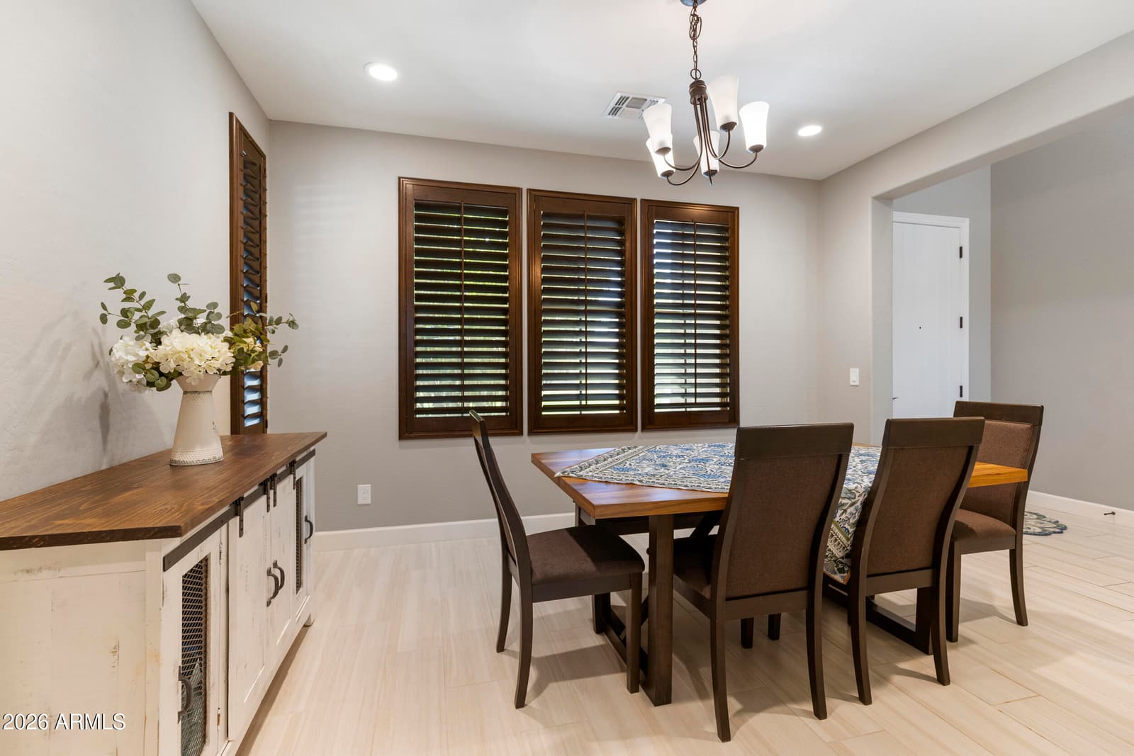 880 W GRAND CANYON Drive, Chandler, AZ 85248 — photo 11 of 44