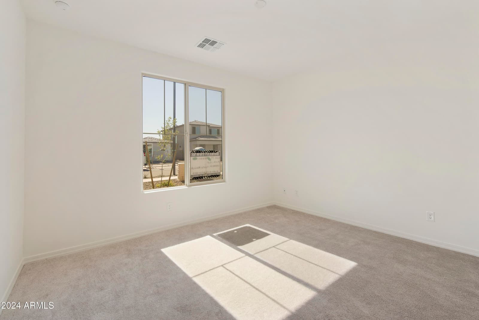 15664 W MERCER Lane, Surprise, AZ 85379 — photo 26 of 56