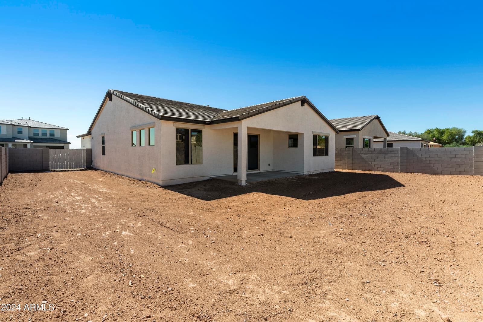 15664 W MERCER Lane, Surprise, AZ 85379 — photo 30 of 56