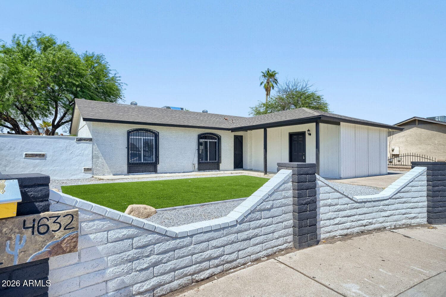 4626 W WILSHIRE Drive, Phoenix, AZ 85035 — photo 2 of 29