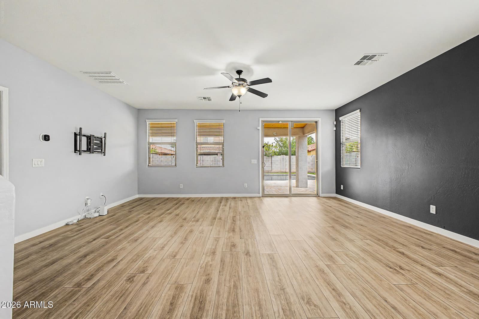 2318 W ALICIA Drive, Phoenix, AZ 85041 — photo 17 of 61