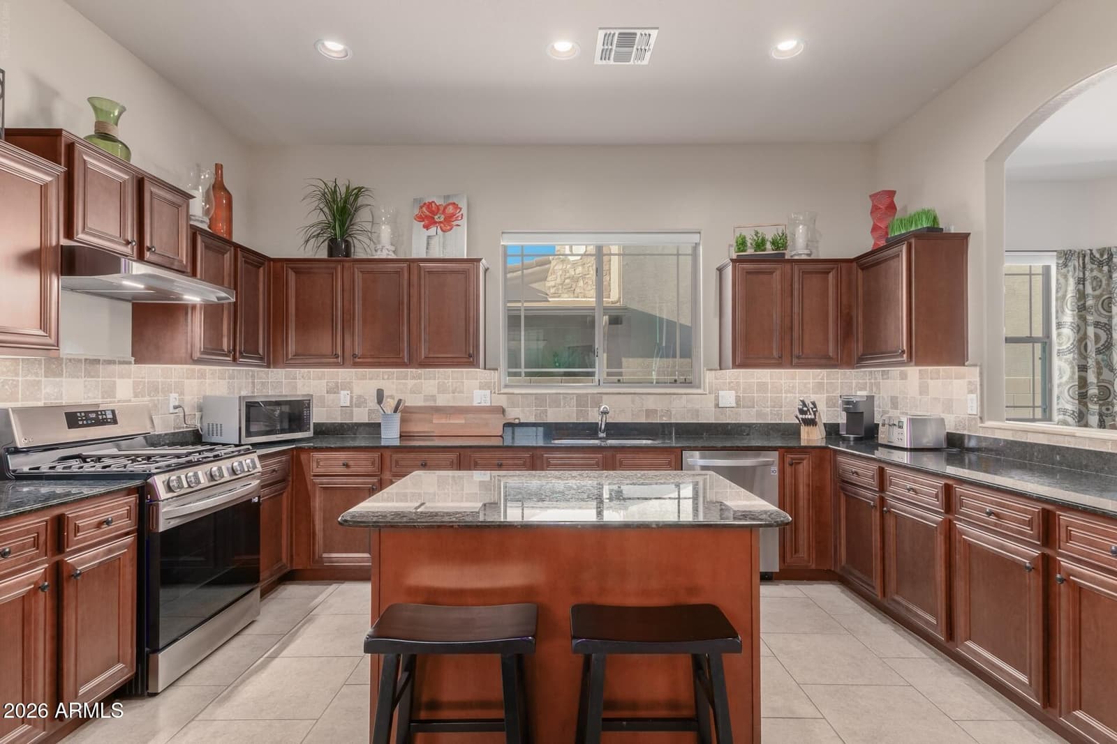 6202 E MCKELLIPS Road 308, Mesa, AZ 85215 — photo 8 of 40