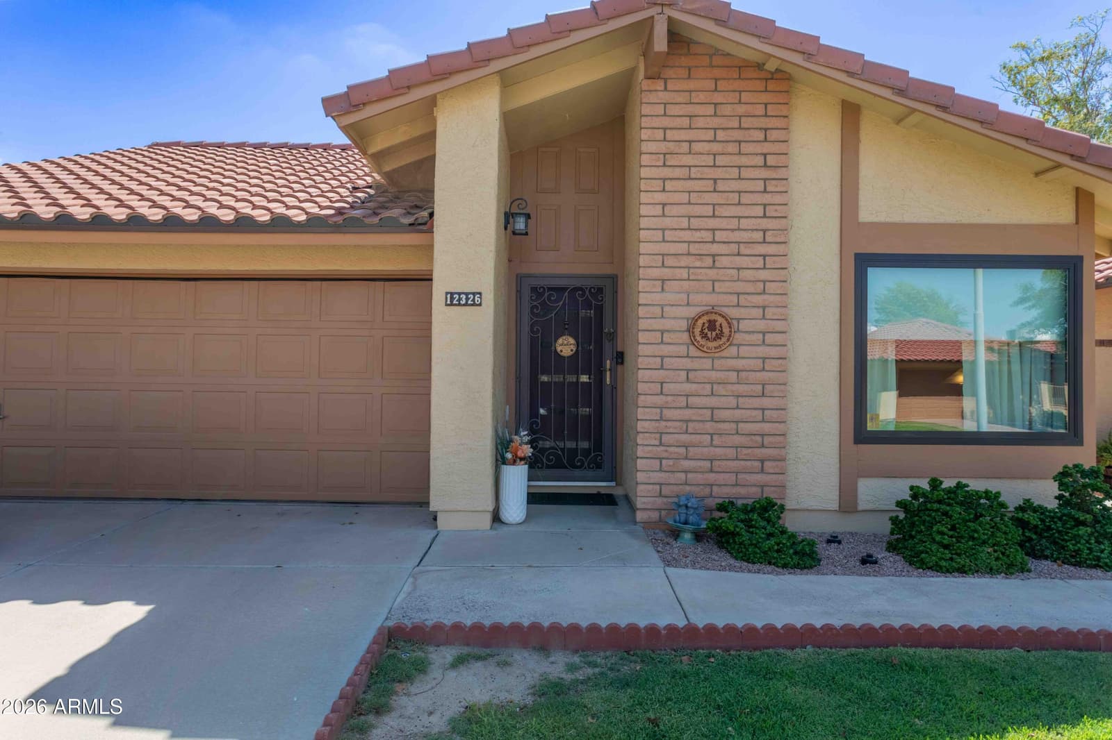 12326 S SHOSHONI Drive, Phoenix, AZ 85044 — photo 3 of 28