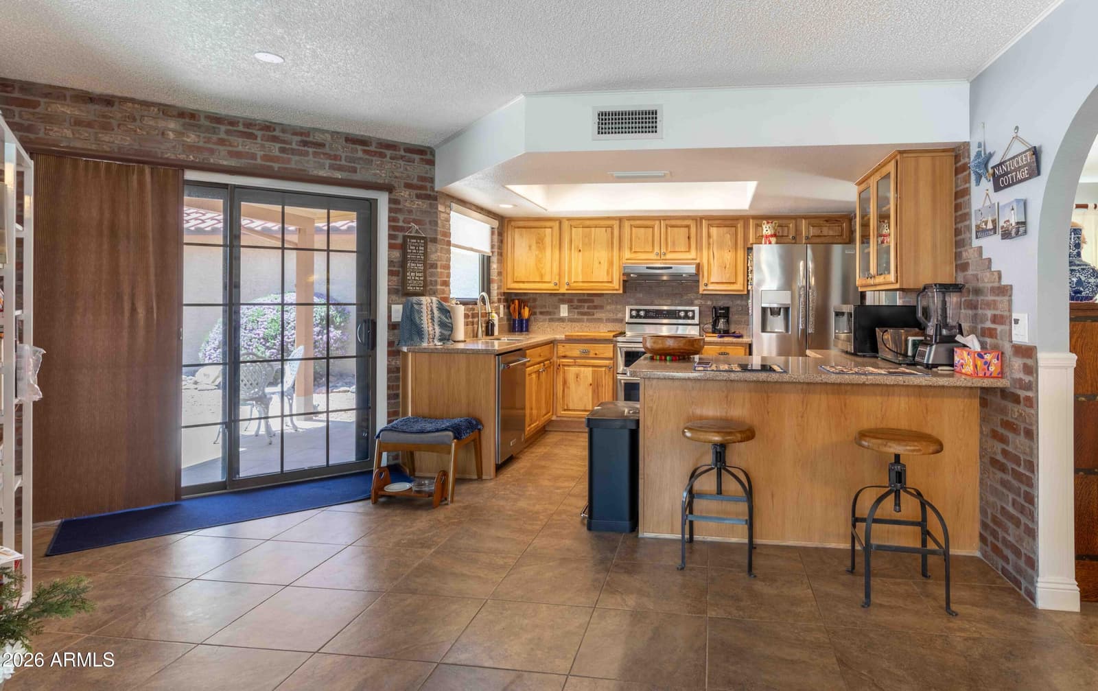 12326 S SHOSHONI Drive, Phoenix, AZ 85044 — photo 9 of 28