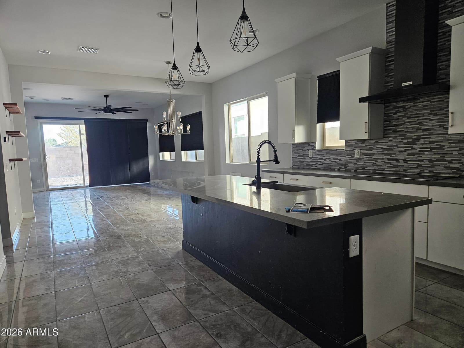 10456 E CORBIN Avenue, Mesa, AZ 85212 — photo 5 of 17