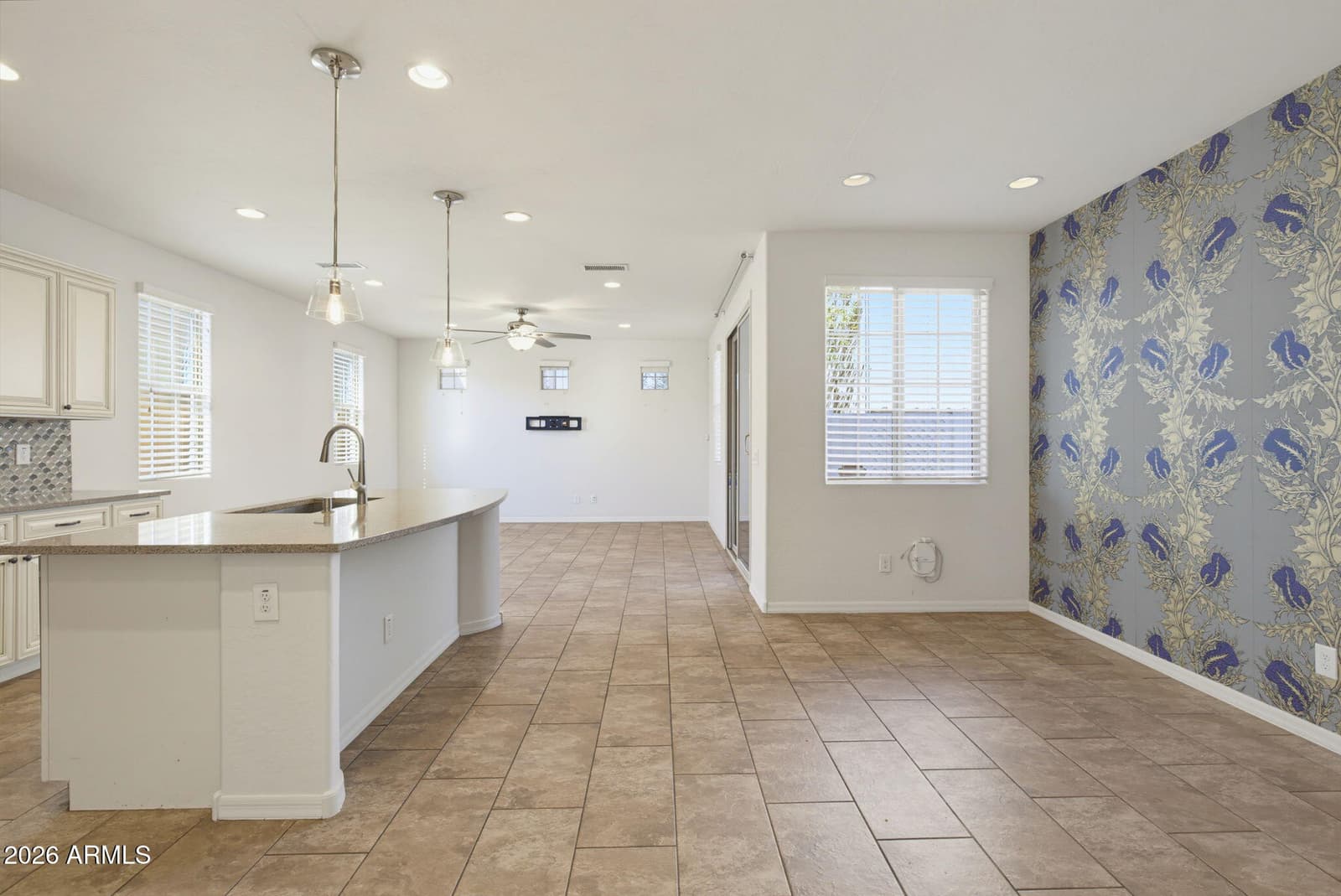 15912 S 11TH Way, Phoenix, AZ 85048 — photo 9 of 48