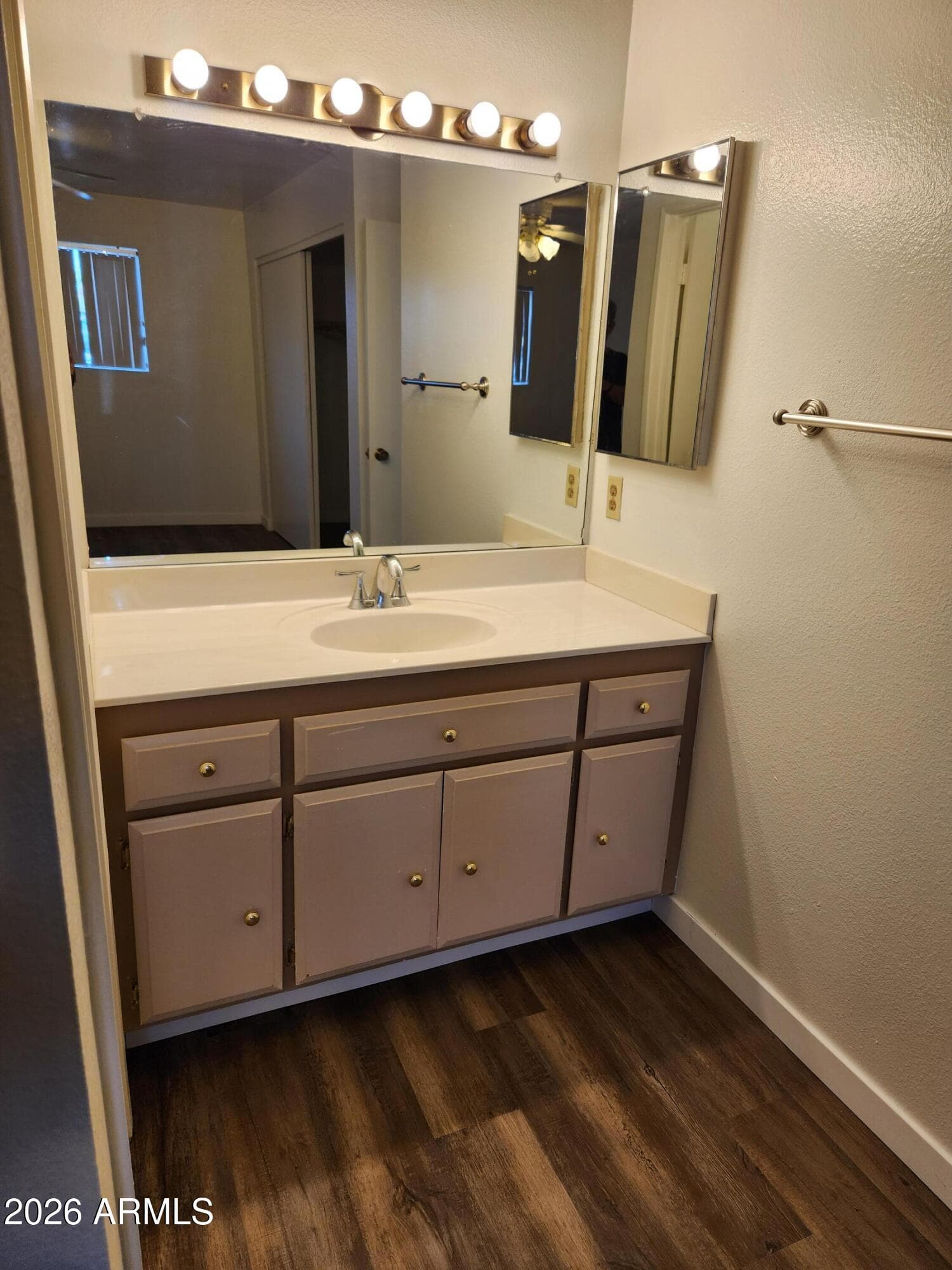5525 E THOMAS Road I3, Phoenix, AZ 85018 — photo 6 of 21