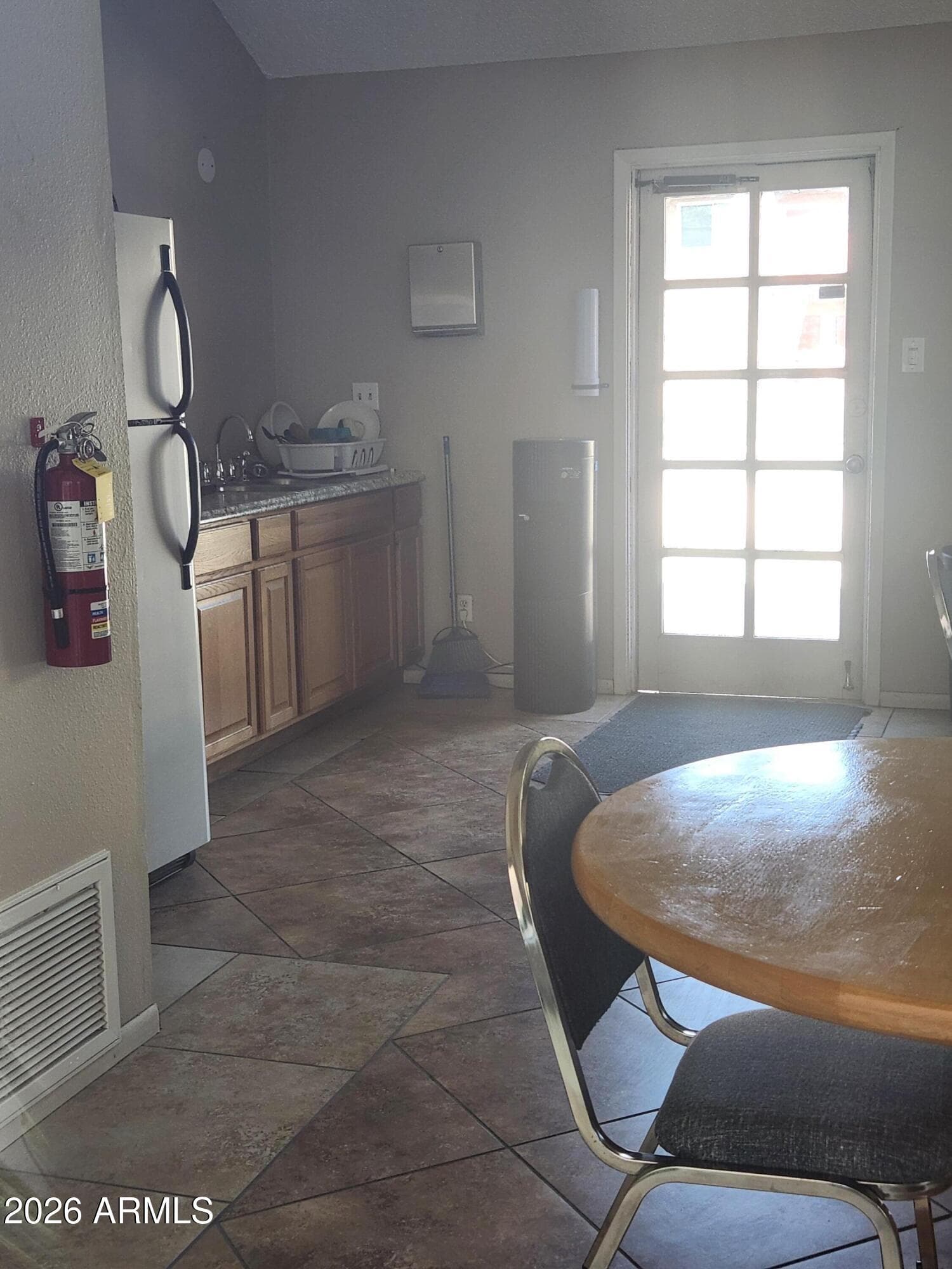 5525 E THOMAS Road I3, Phoenix, AZ 85018 — photo 13 of 21
