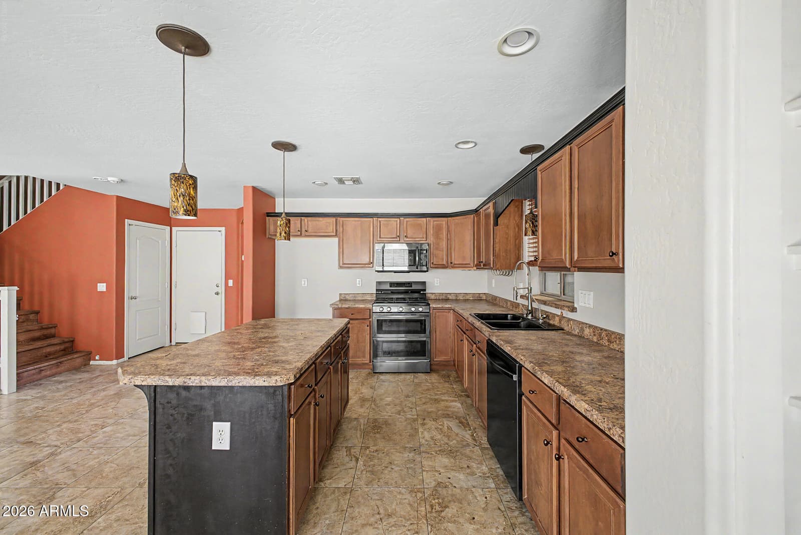 44865 W APPLEGATE Road, Maricopa, AZ 85139 — photo 9 of 31