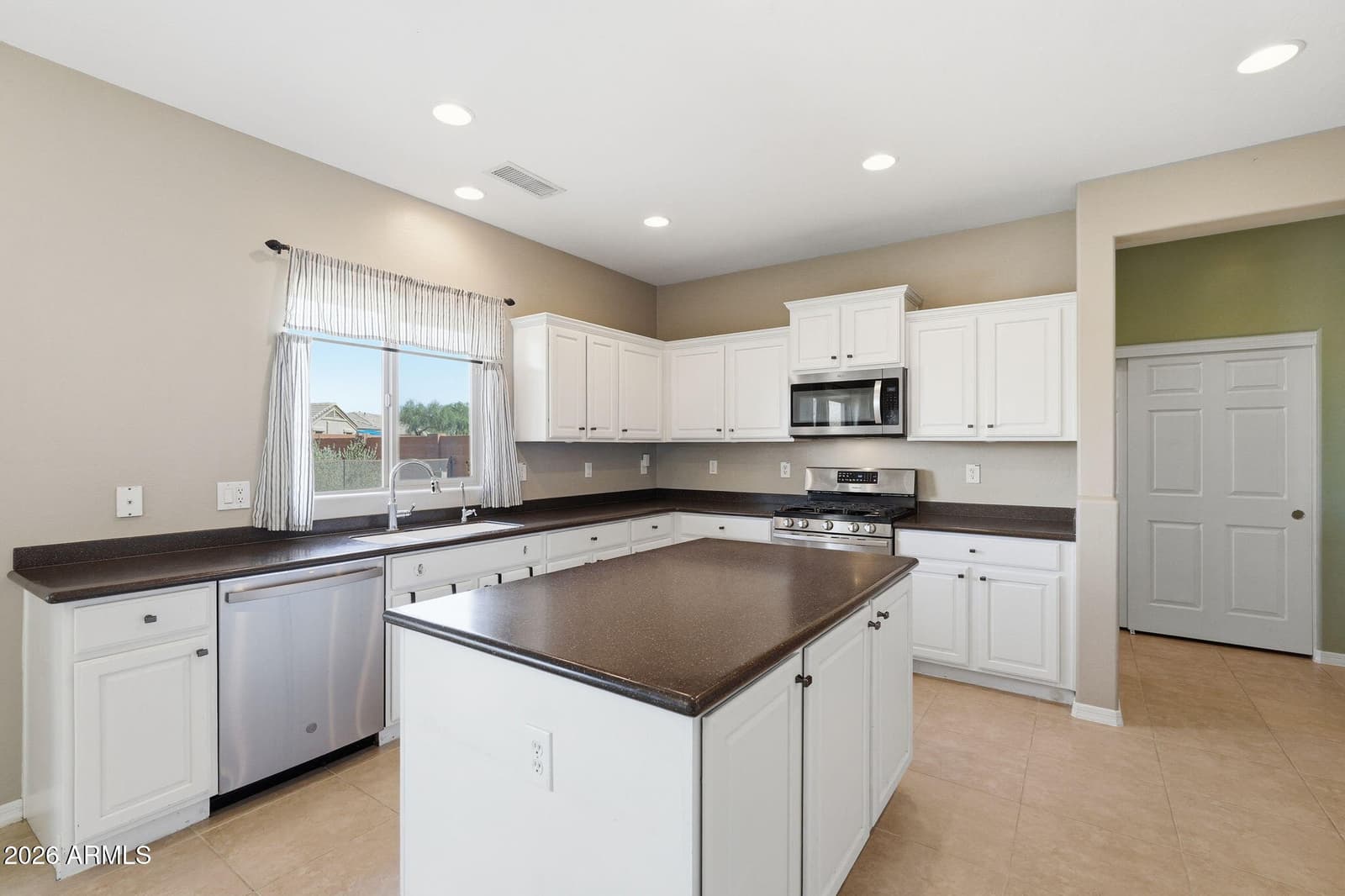 30196 W CRITTENDEN Lane, Buckeye, AZ 85396 — photo 5 of 41