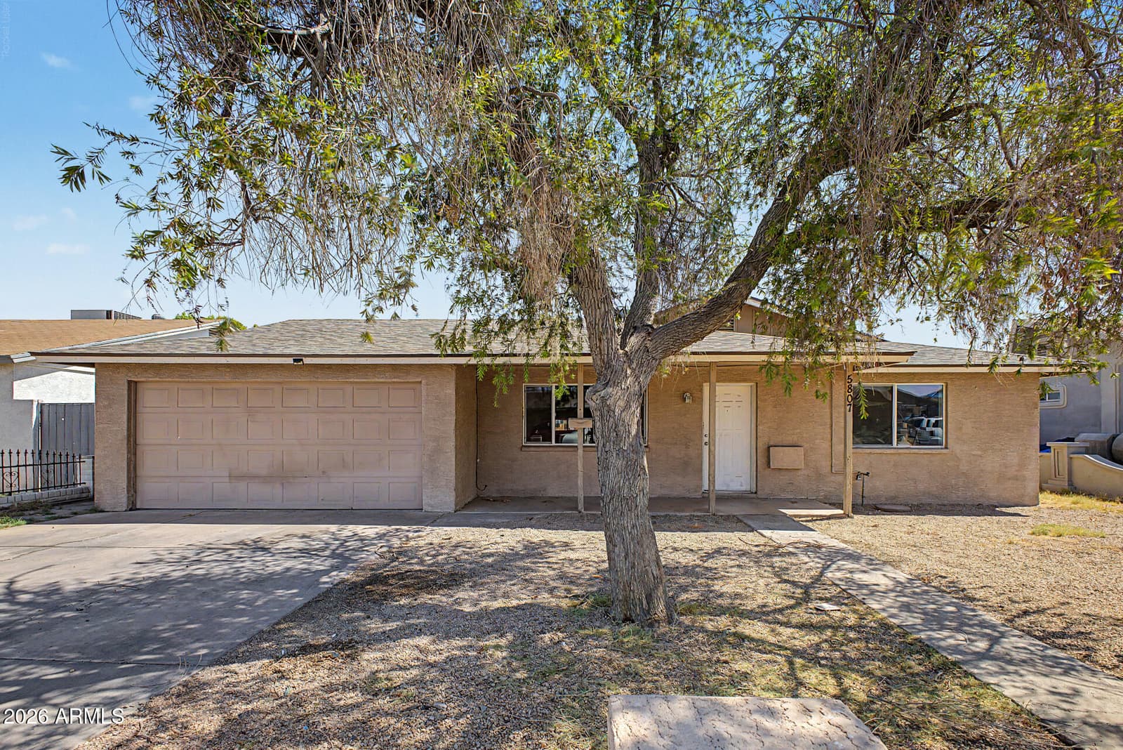 5807 W CAMBRIDGE Avenue, Phoenix, AZ 85035 — photo 2 of 41