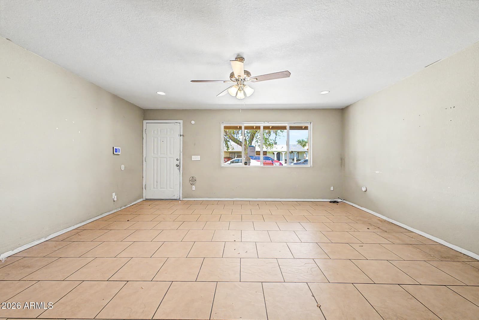 5807 W CAMBRIDGE Avenue, Phoenix, AZ 85035 — photo 11 of 41