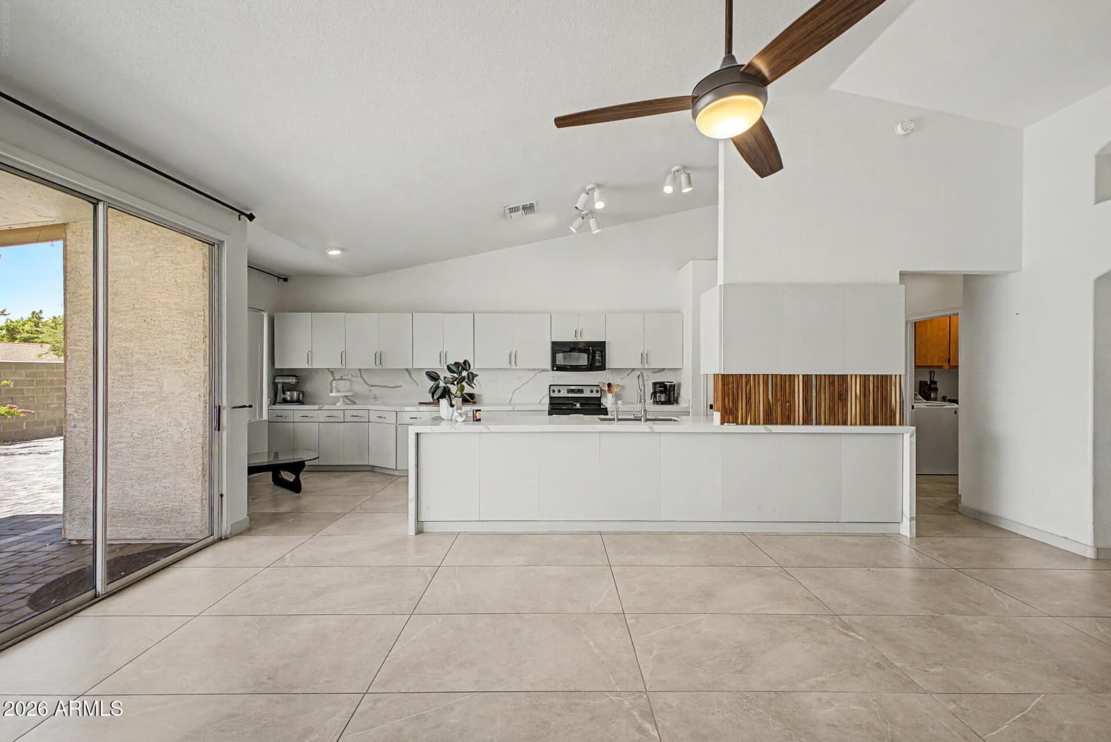 602 S NEELY Street, Gilbert, AZ 85233 — photo 12 of 62