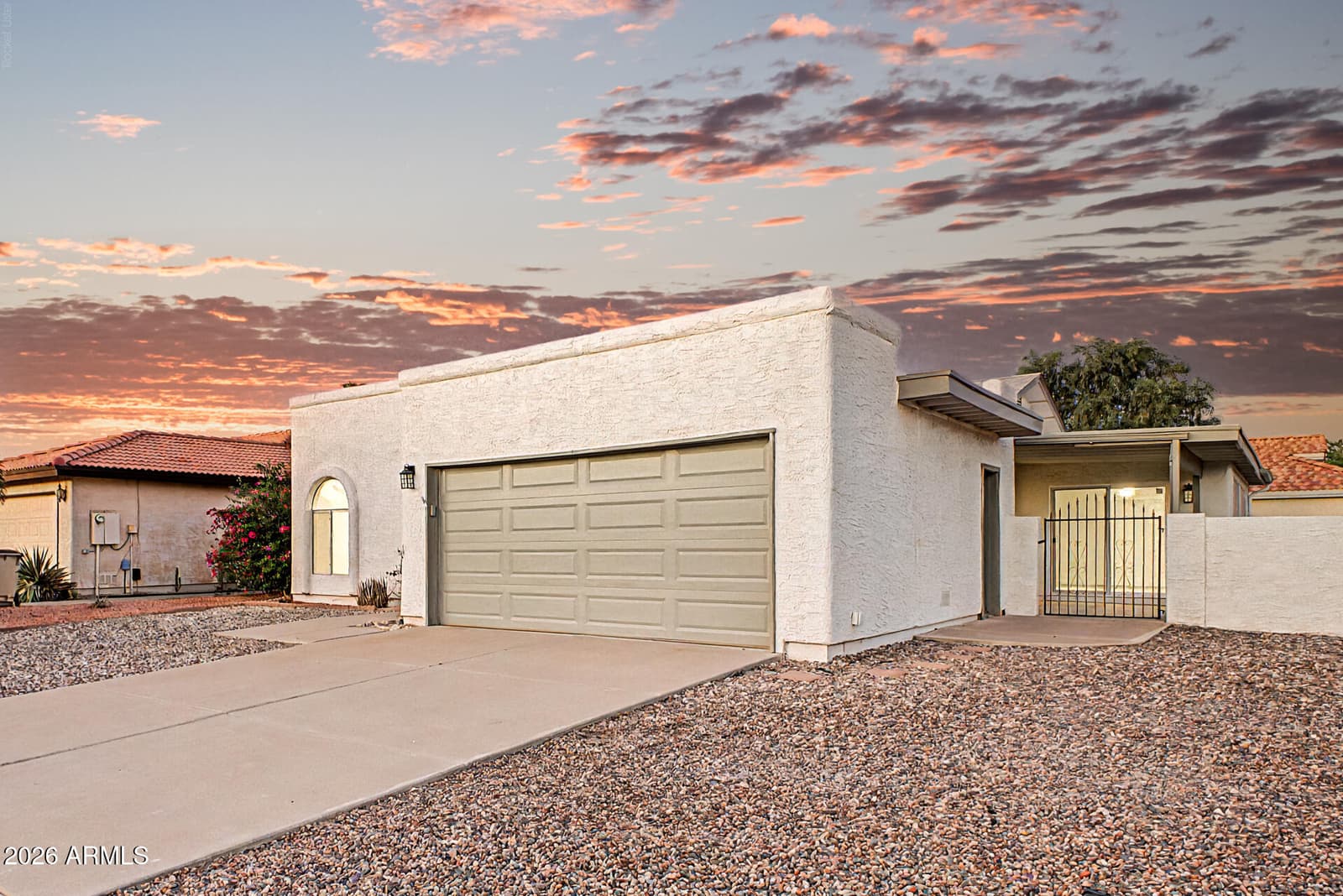 26621 S SHUMAKER Drive, Sun Lakes, AZ 85248 — photo 6 of 37
