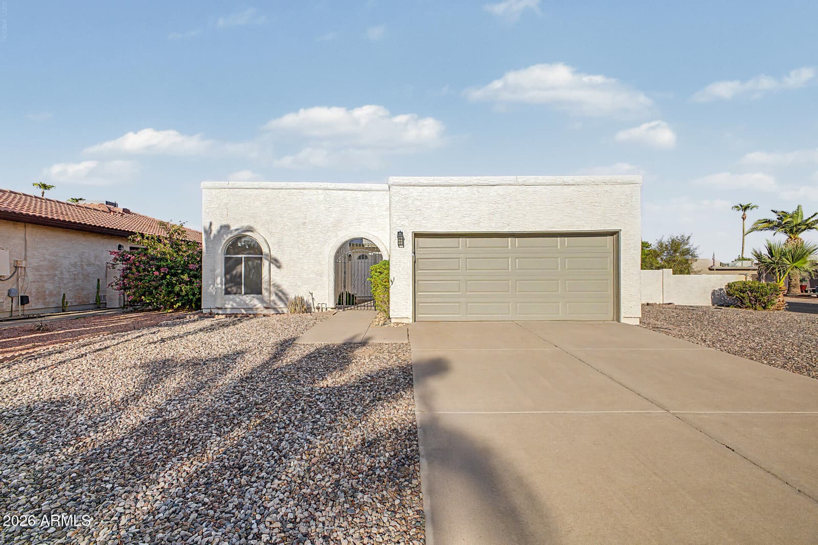 26621 S SHUMAKER Drive, Sun Lakes, AZ 85248 — photo 7 of 37