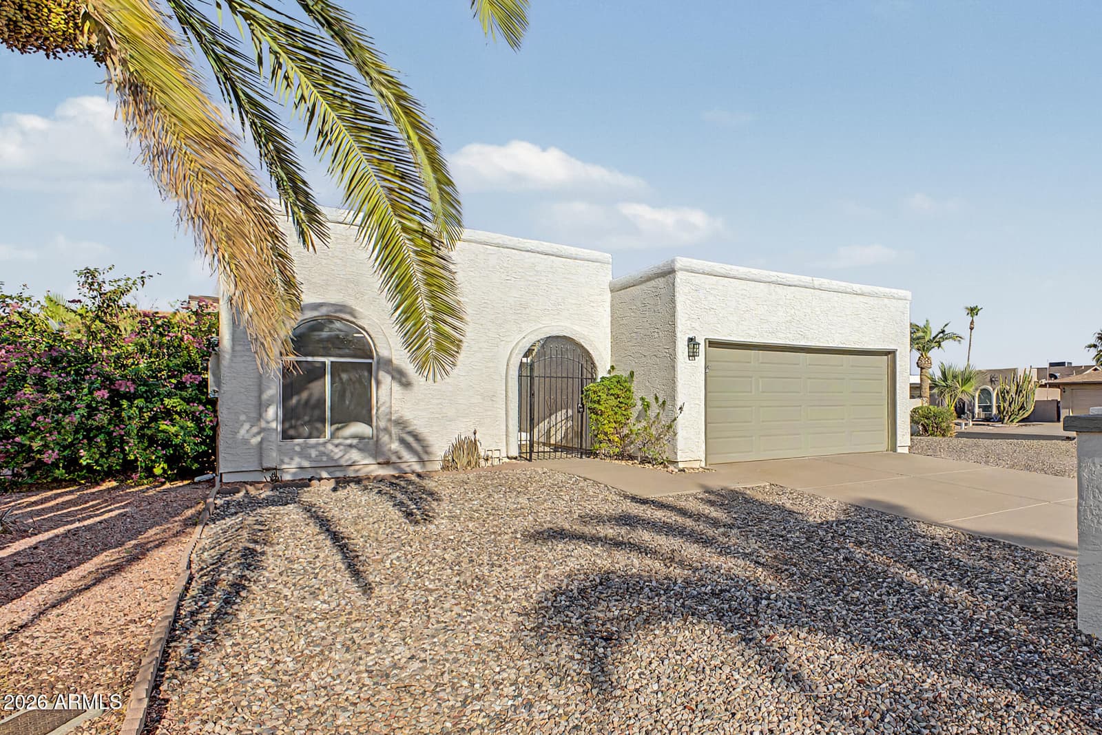 26621 S SHUMAKER Drive, Sun Lakes, AZ 85248 — photo 10 of 37