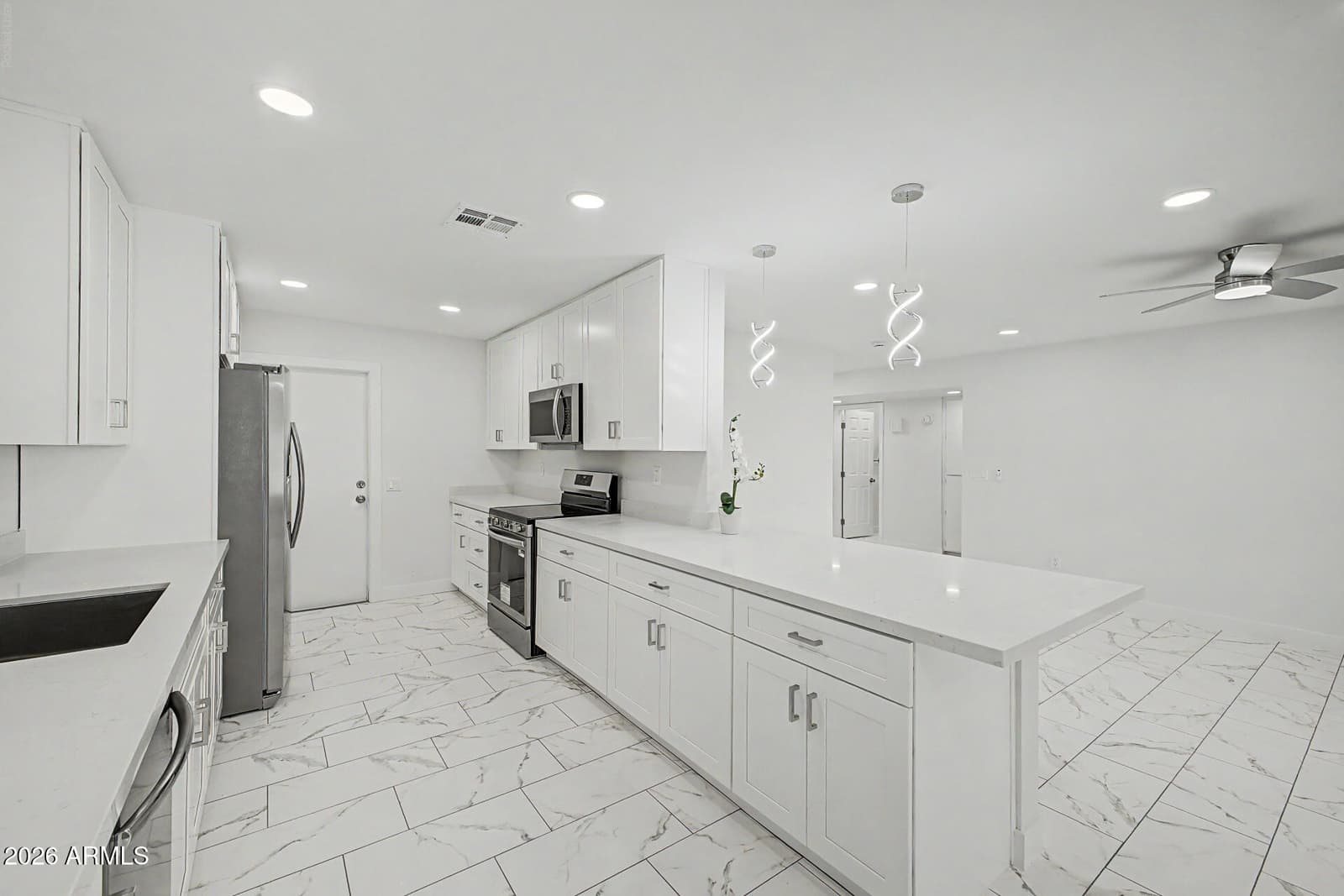 26621 S SHUMAKER Drive, Sun Lakes, AZ 85248 — photo 19 of 37