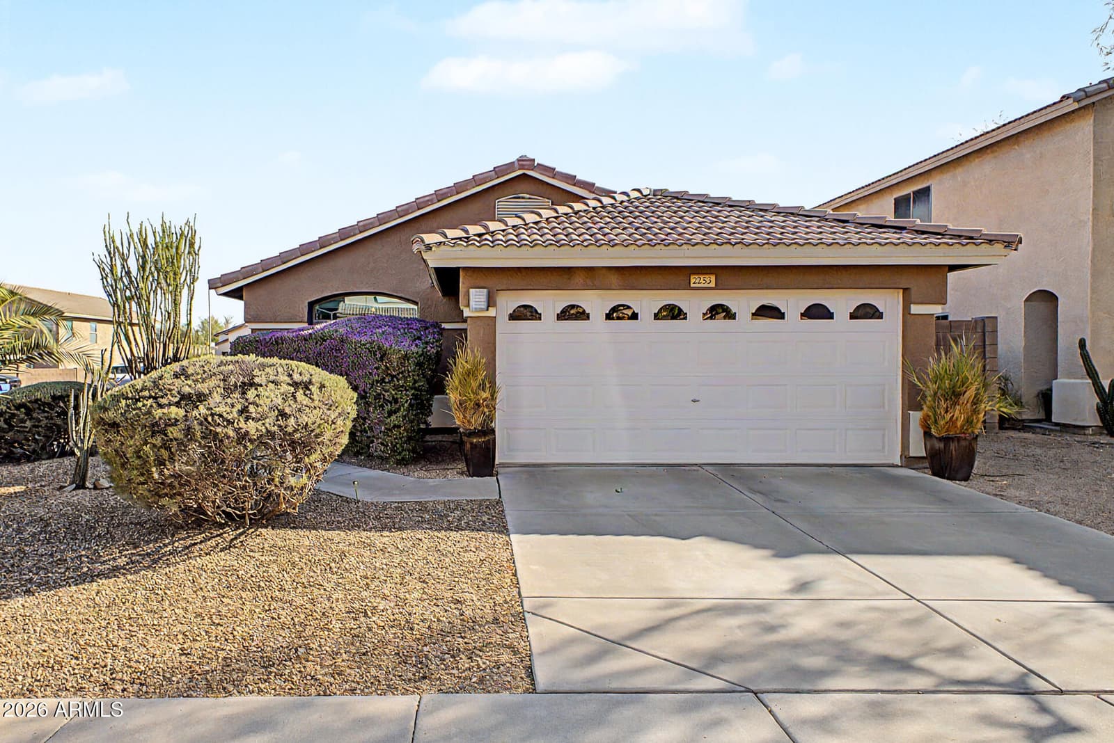 2253 E HESTON Drive, Phoenix, AZ 85024 — photo 1 of 29