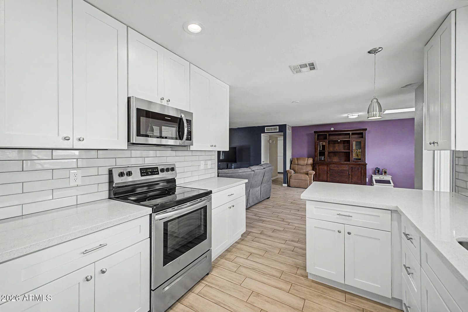 5409 W SELDON Lane, Glendale, AZ 85302 — photo 11 of 26