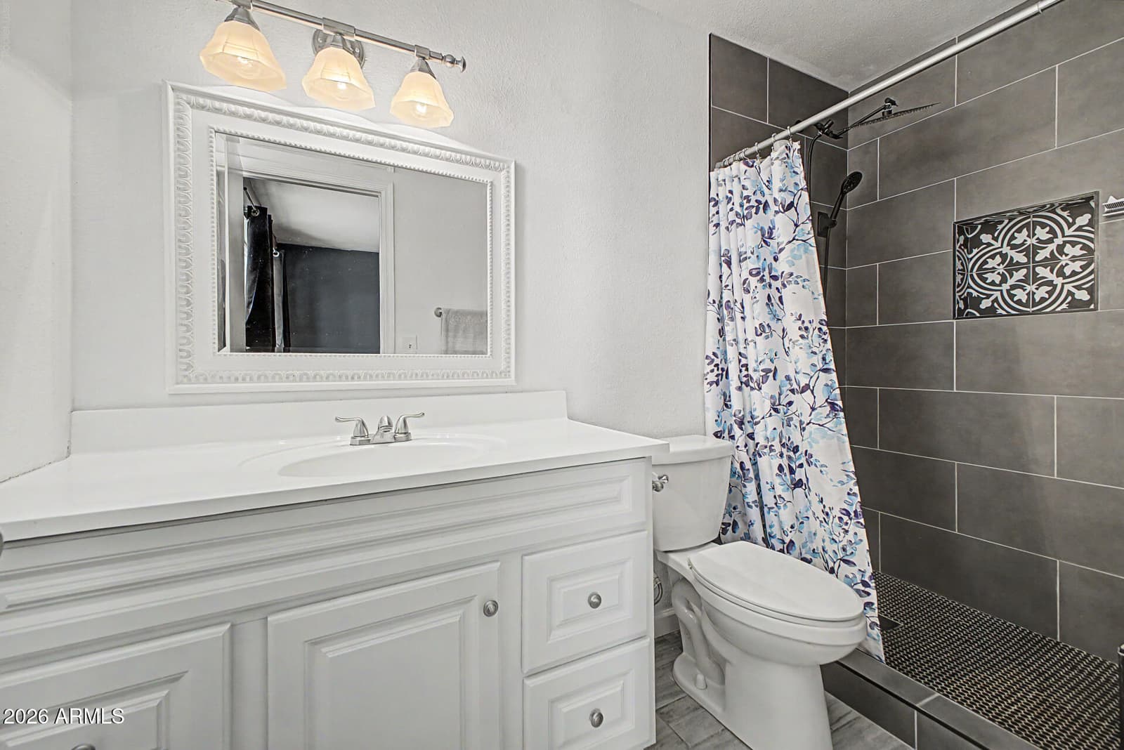5409 W SELDON Lane, Glendale, AZ 85302 — photo 16 of 26