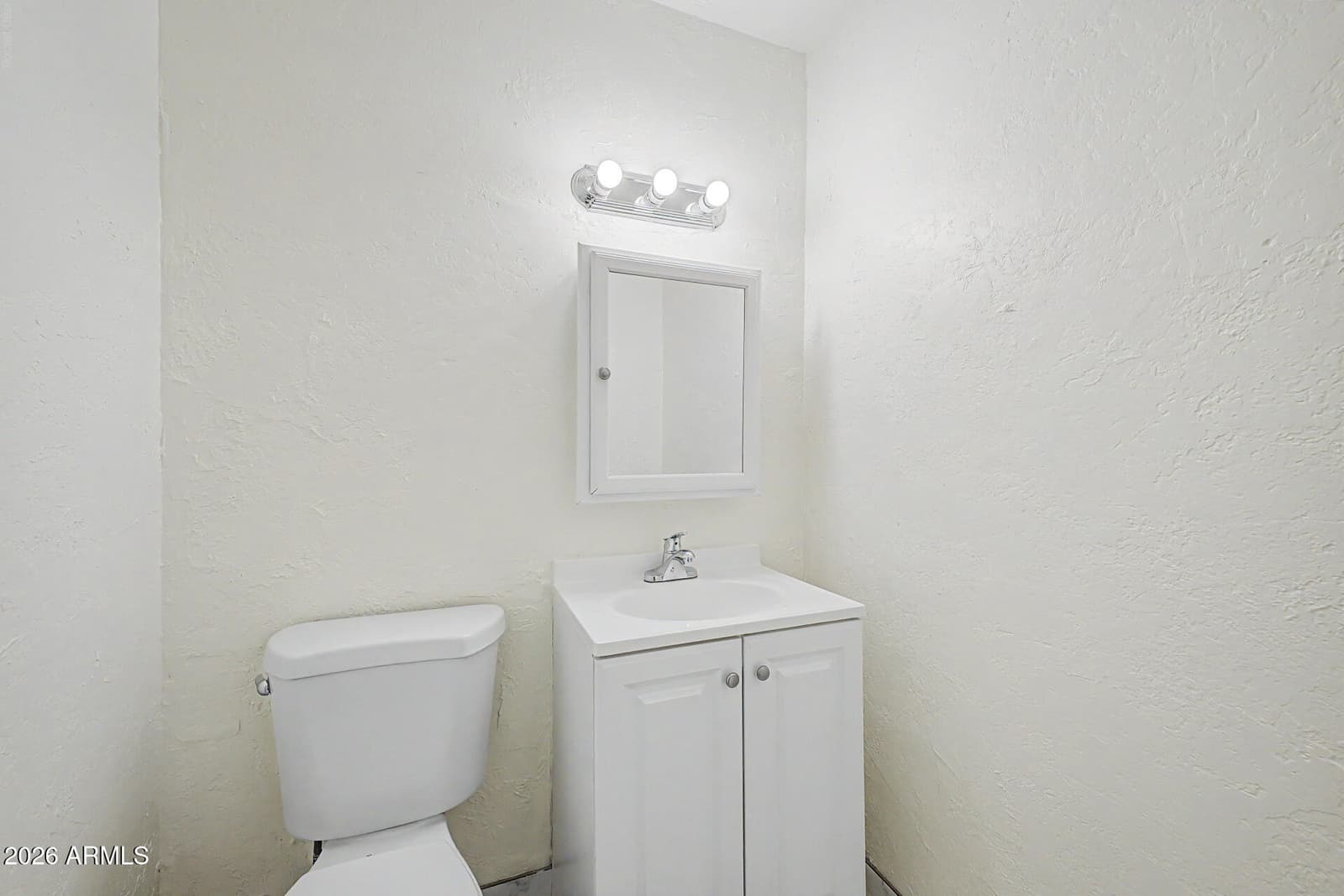 8141 W INDIANOLA Avenue, Phoenix, AZ 85033 — photo 17 of 36