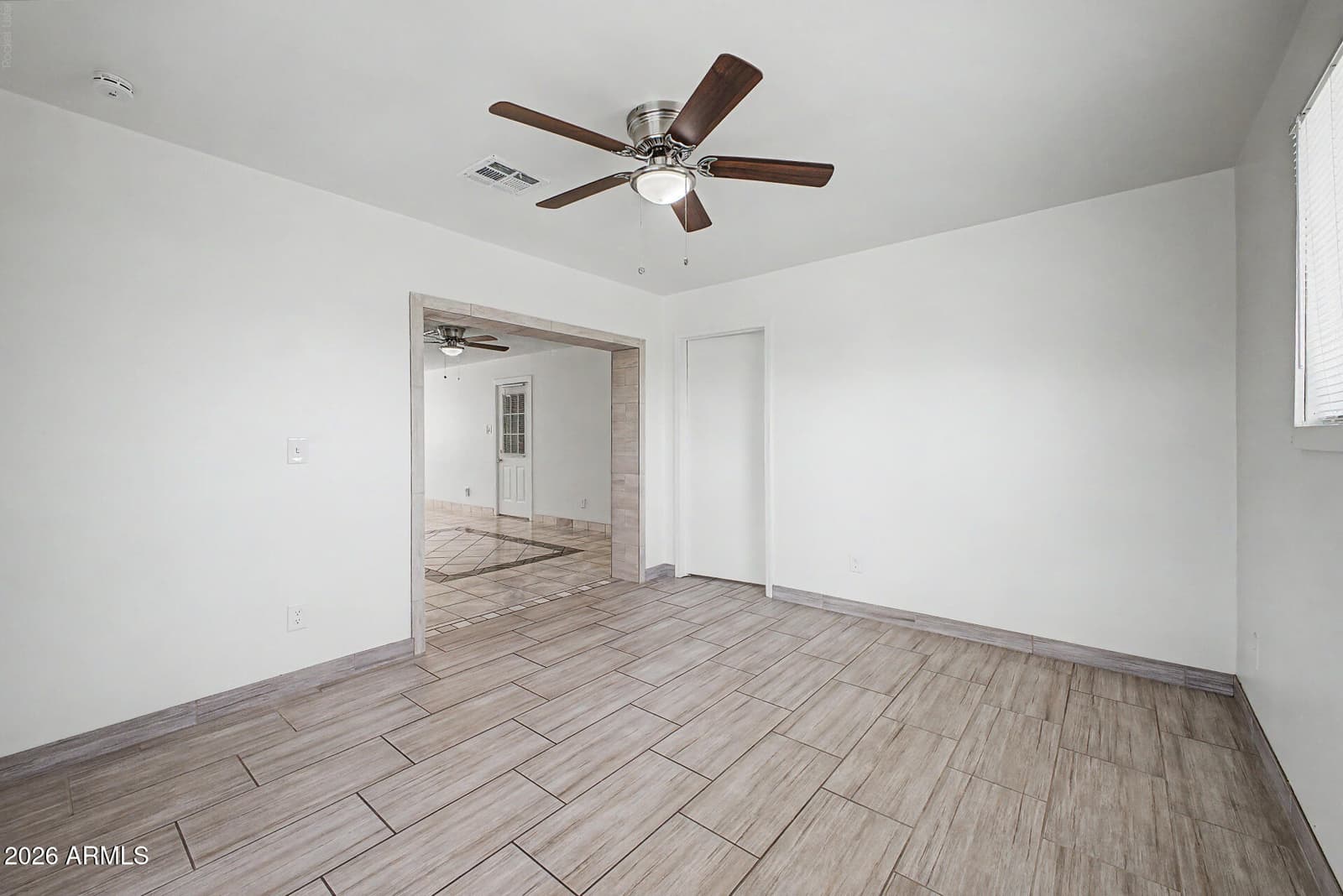 8141 W INDIANOLA Avenue, Phoenix, AZ 85033 — photo 13 of 36