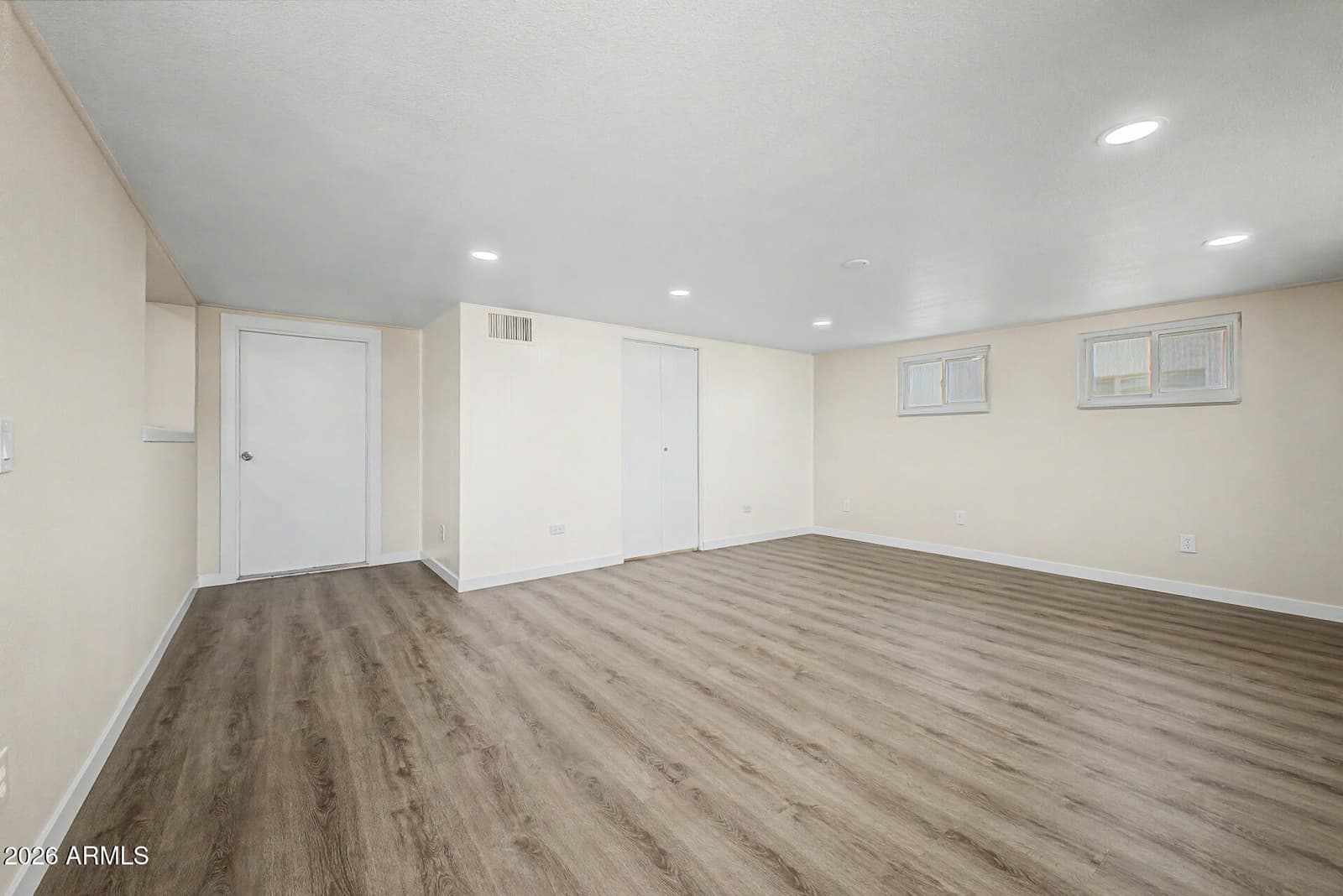 5602 W VIRGINIA Avenue, Phoenix, AZ 85035 — photo 18 of 37
