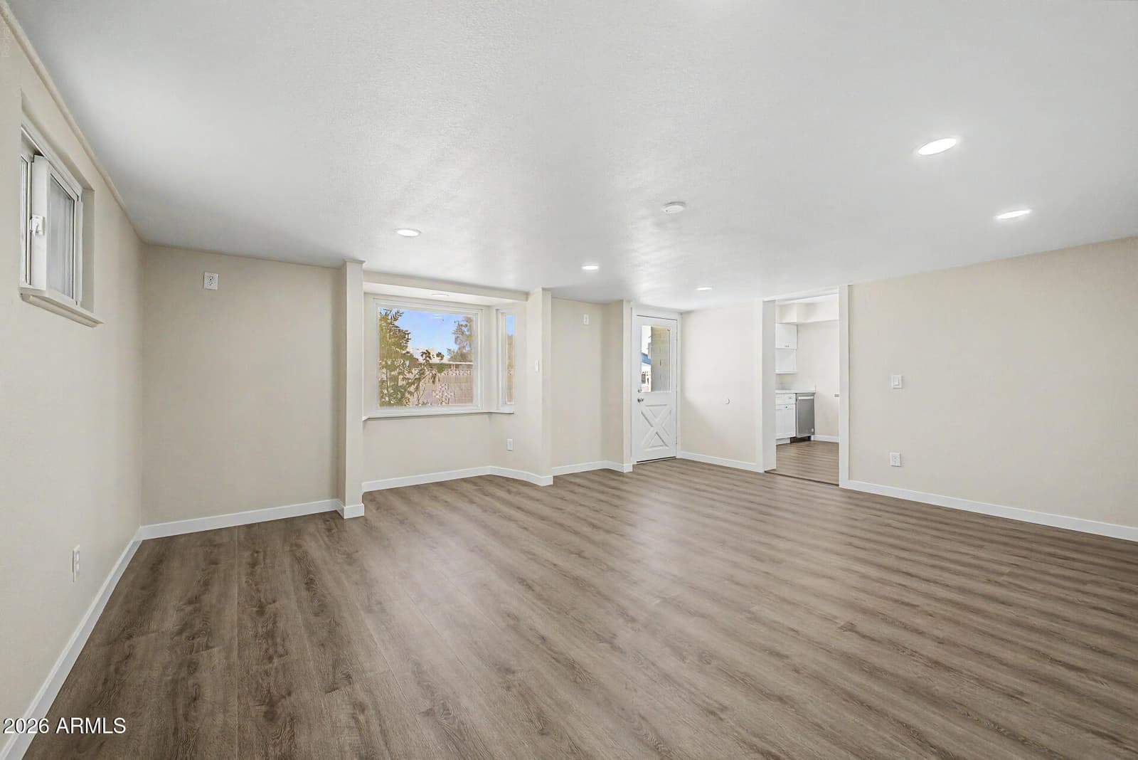 5602 W VIRGINIA Avenue, Phoenix, AZ 85035 — photo 17 of 37