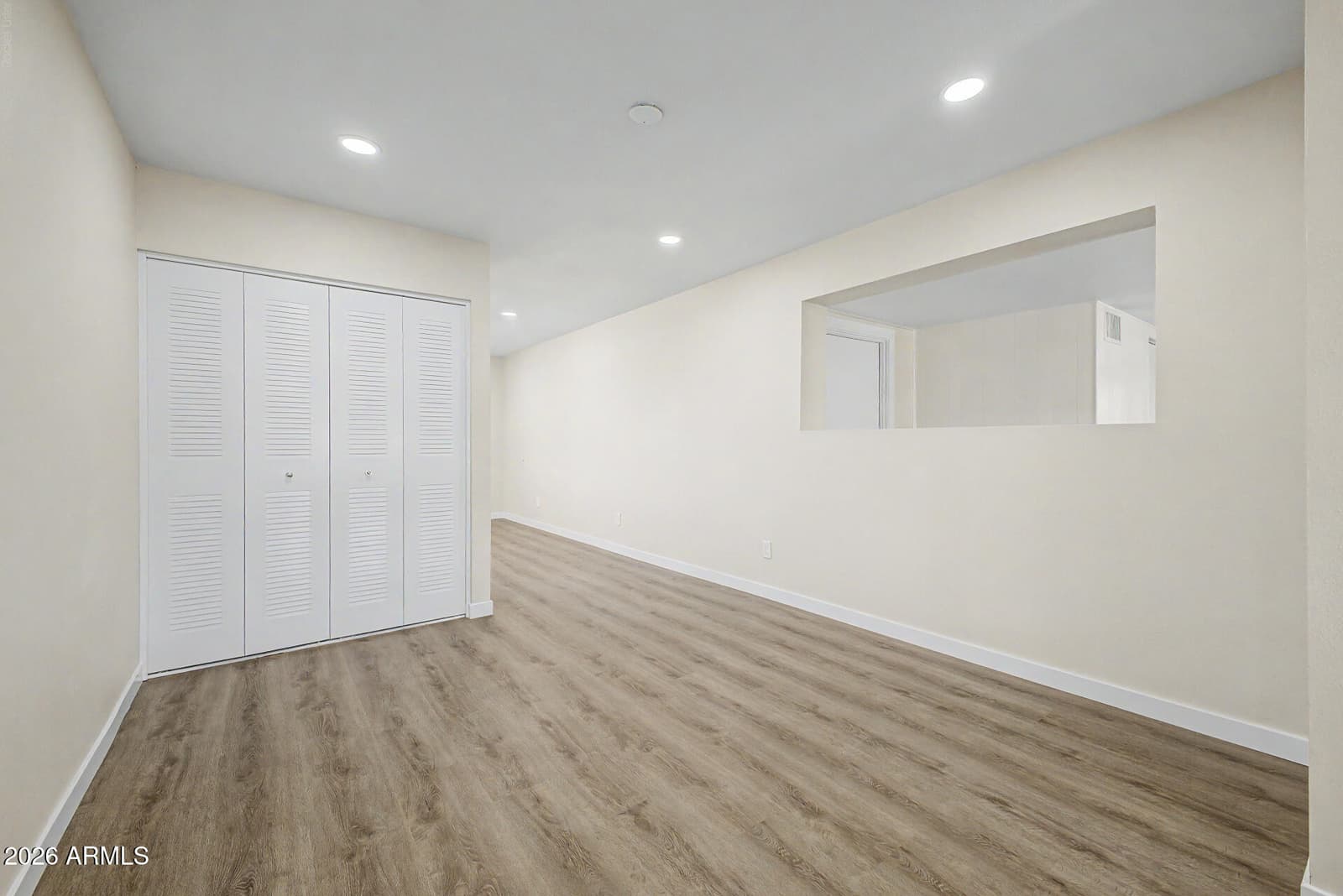 5602 W VIRGINIA Avenue, Phoenix, AZ 85035 — photo 11 of 37