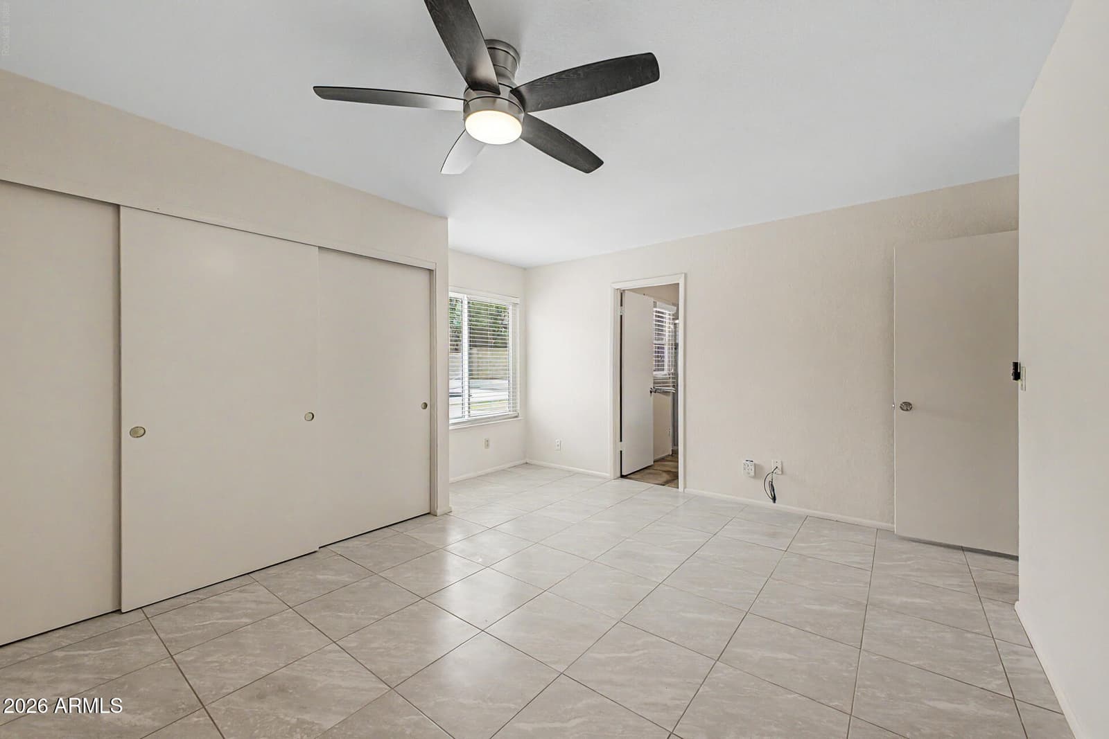 2208 E HEARN Road, Phoenix, AZ 85022 — photo 15 of 29